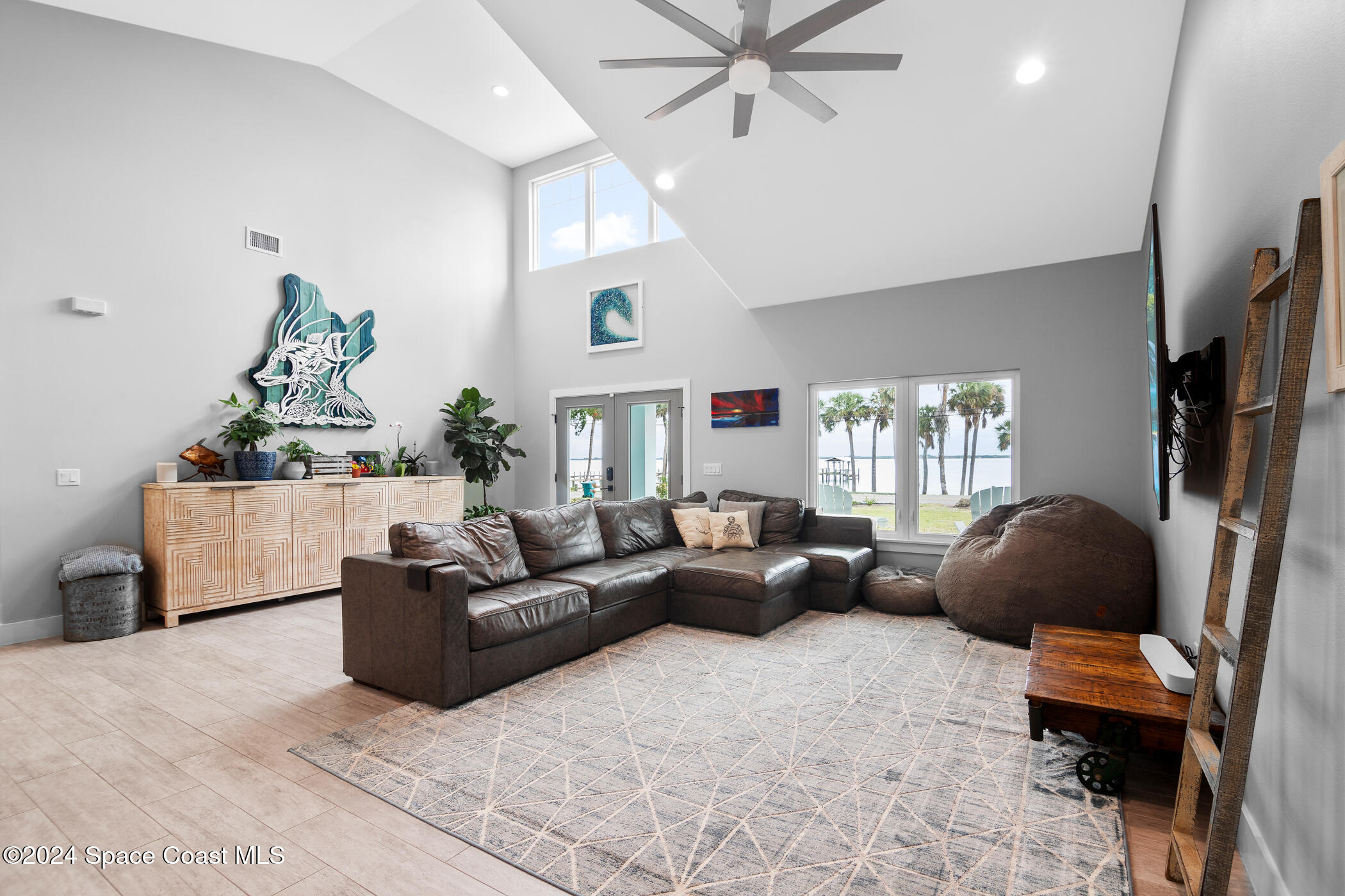 3875 Indian River Drive