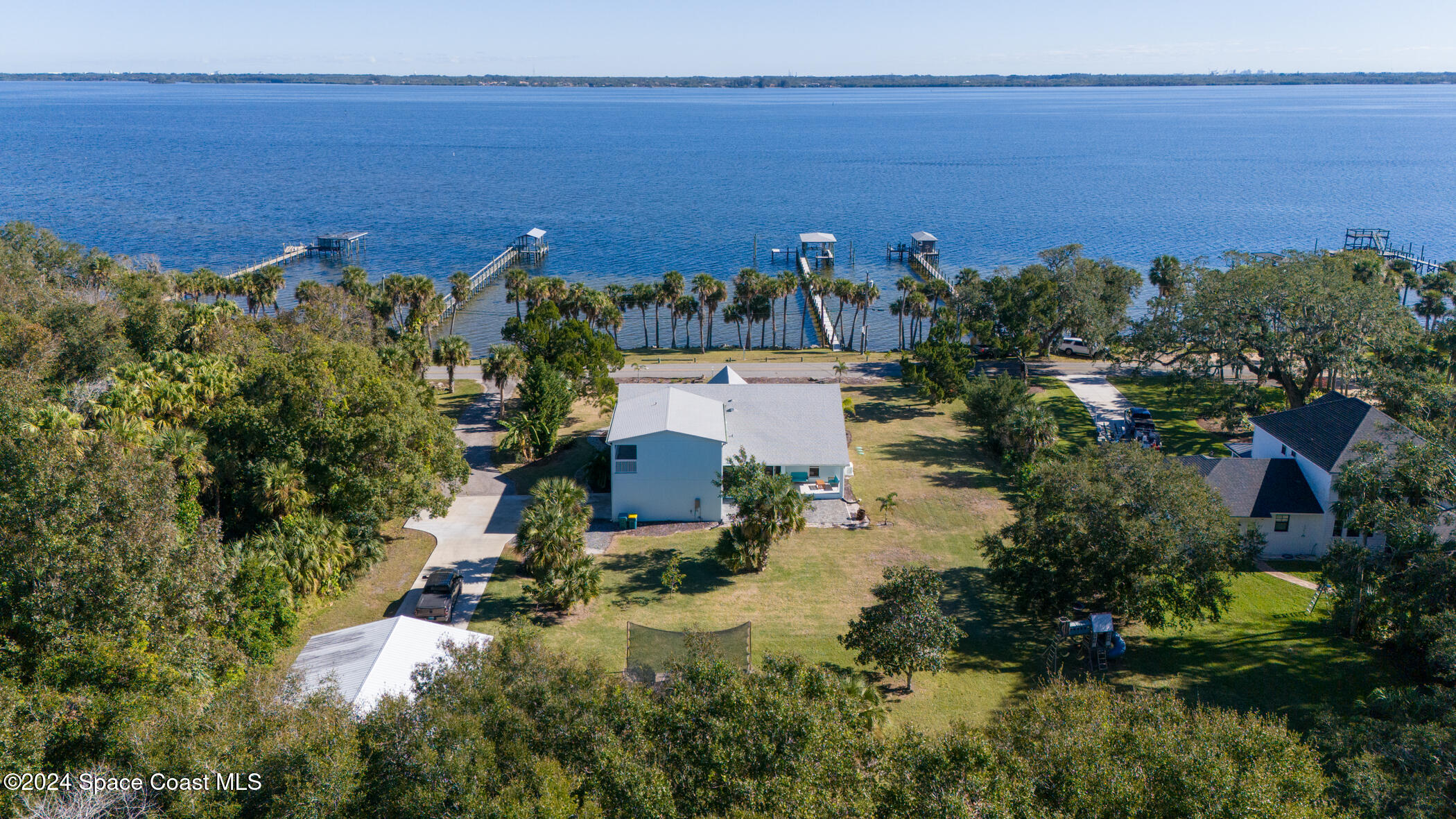 3875 Indian River Drive