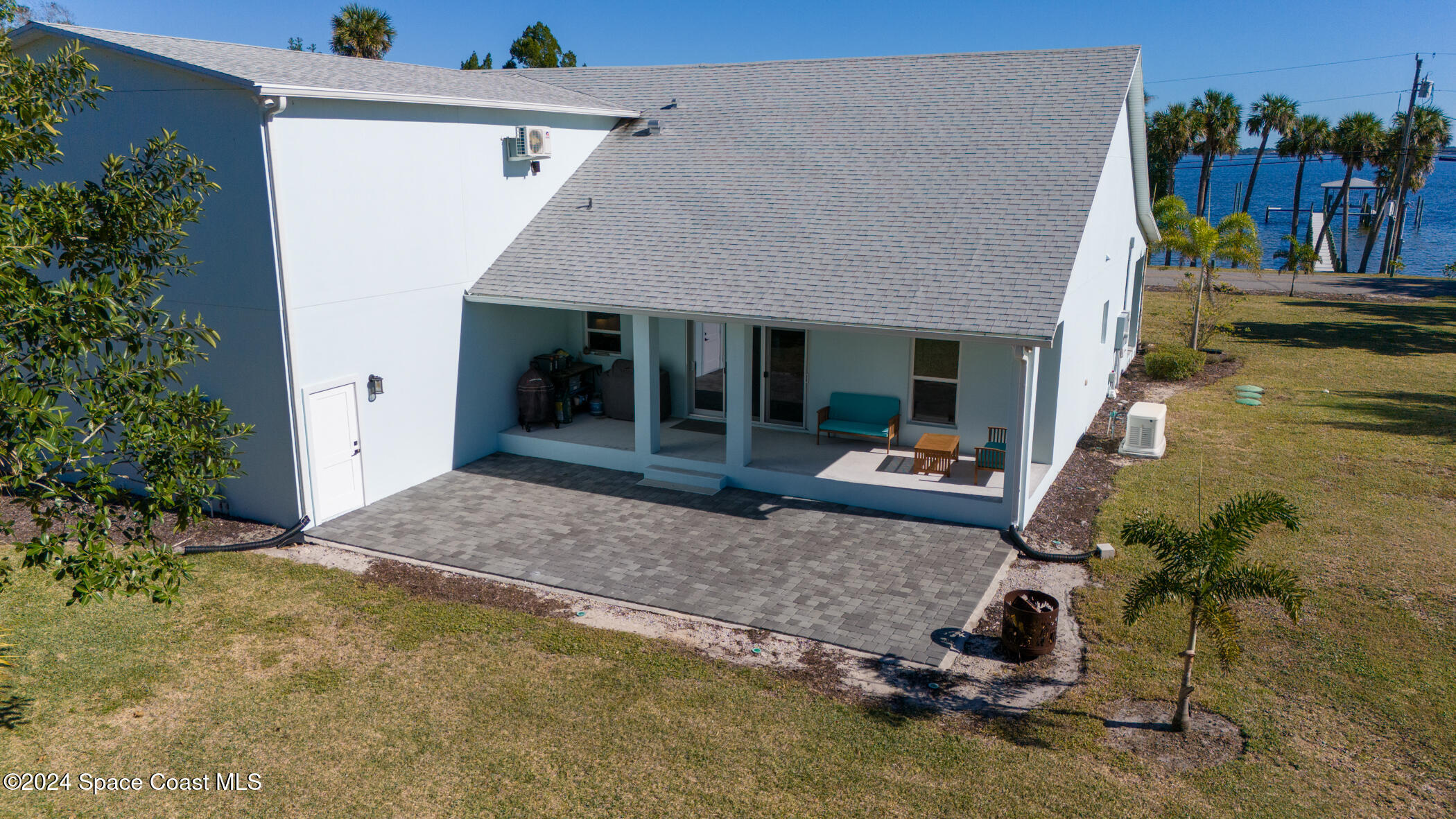 3875 Indian River Drive