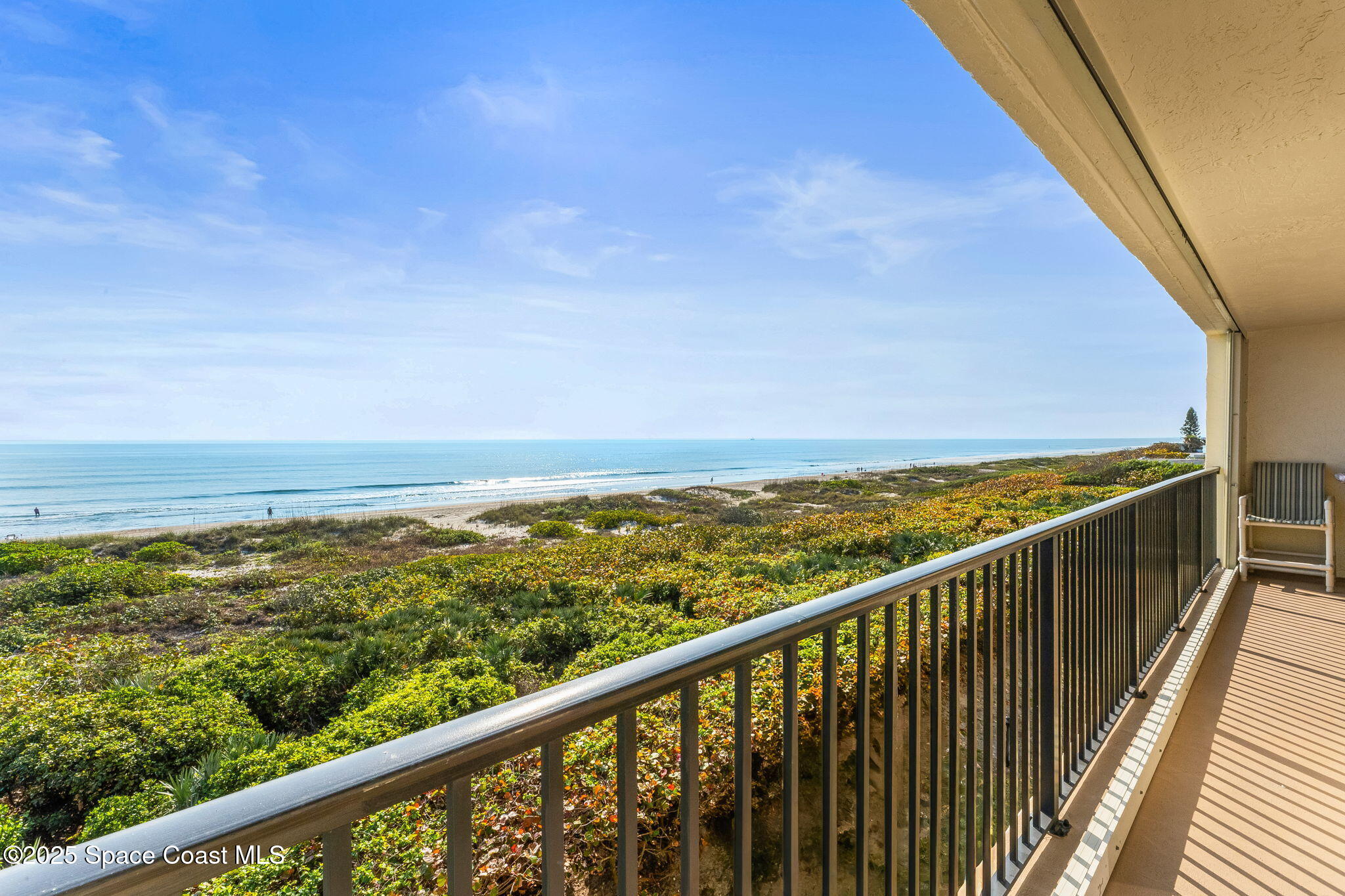 2815 S Atlantic Avenue, 303