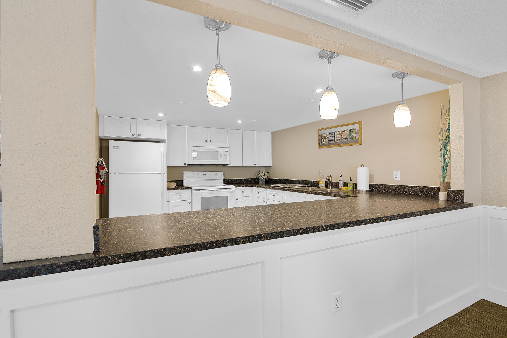 2815 S Atlantic Avenue, 303