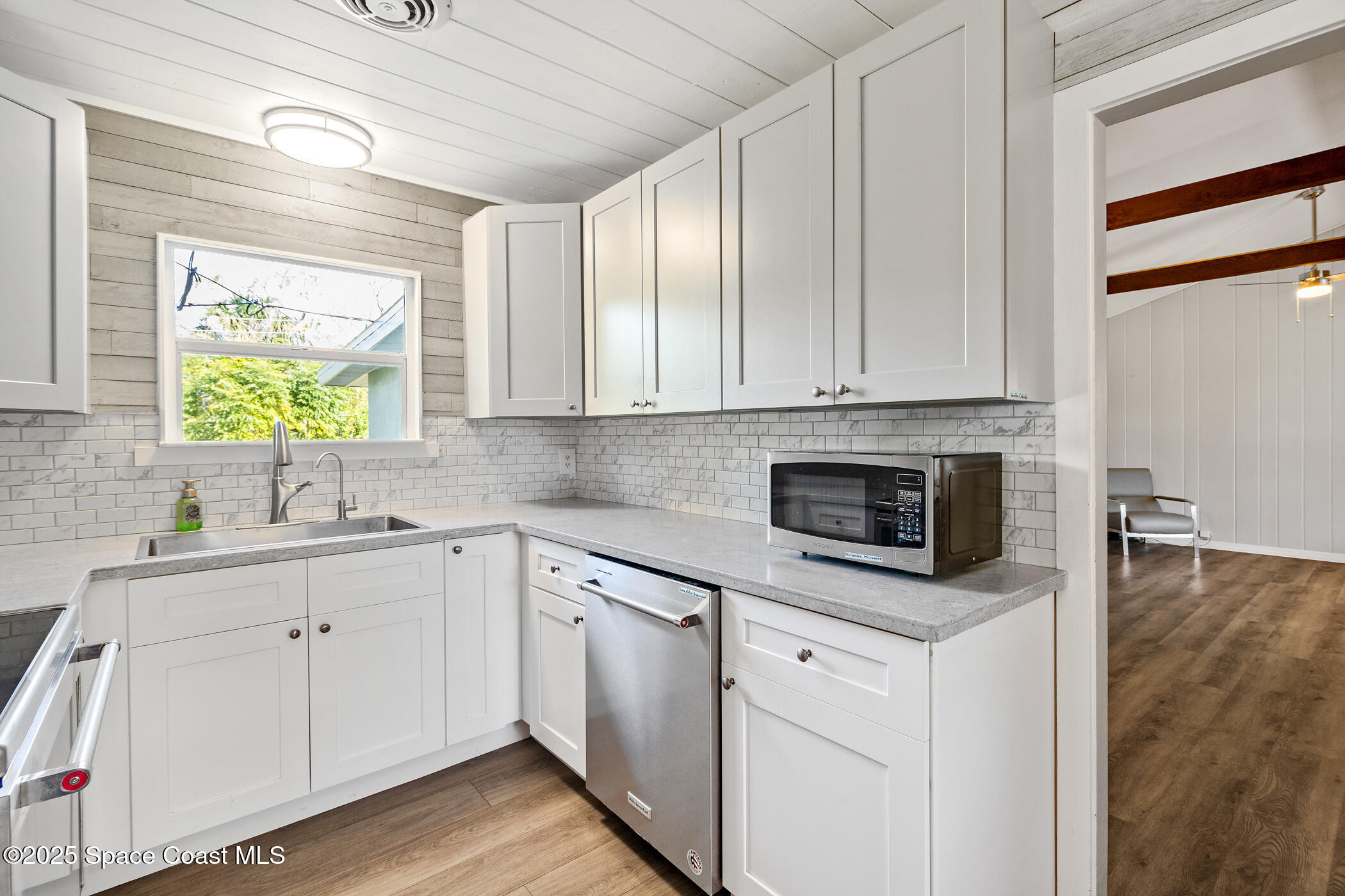 212 Broadview Drive