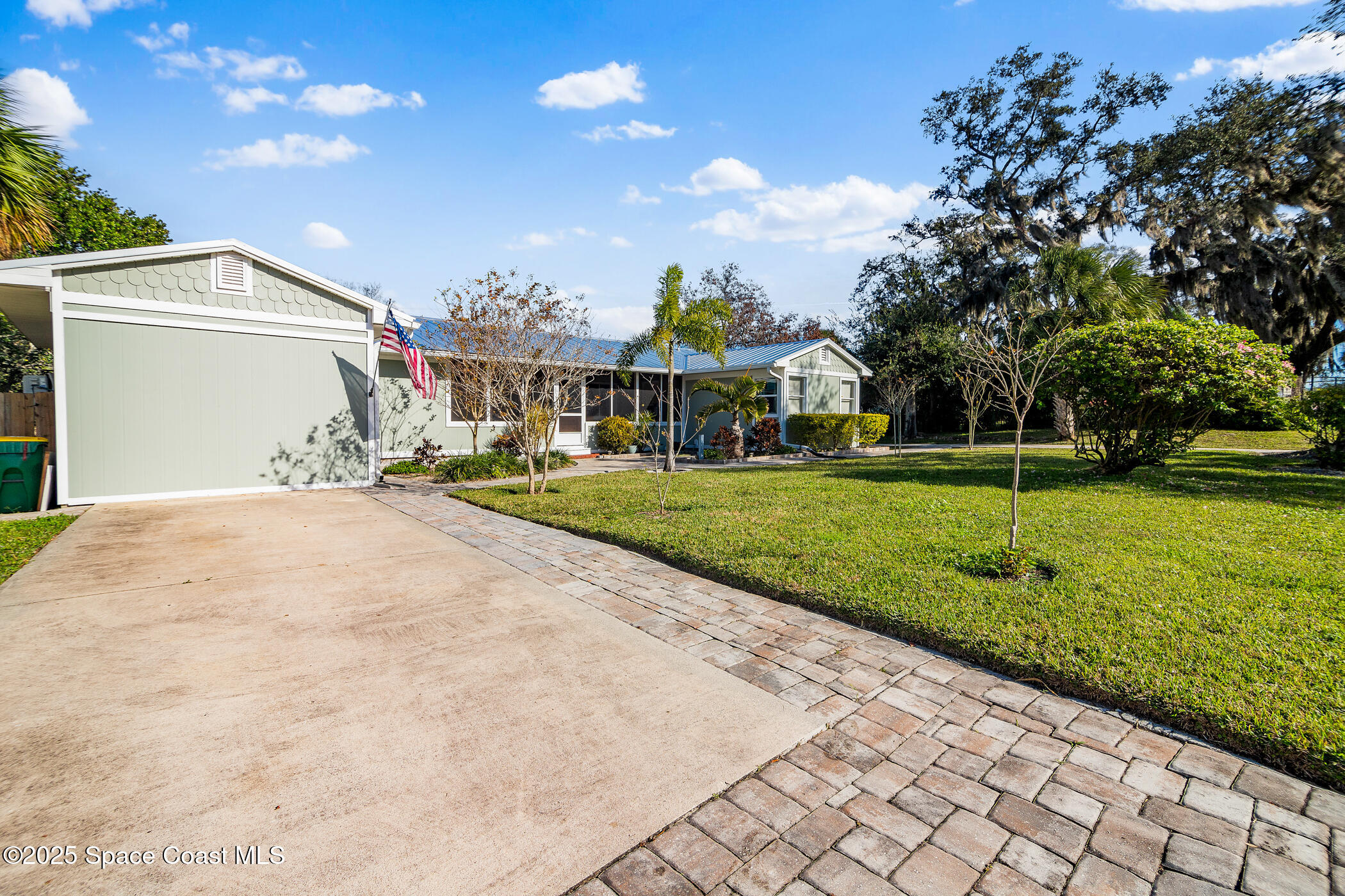 212 Broadview Drive
