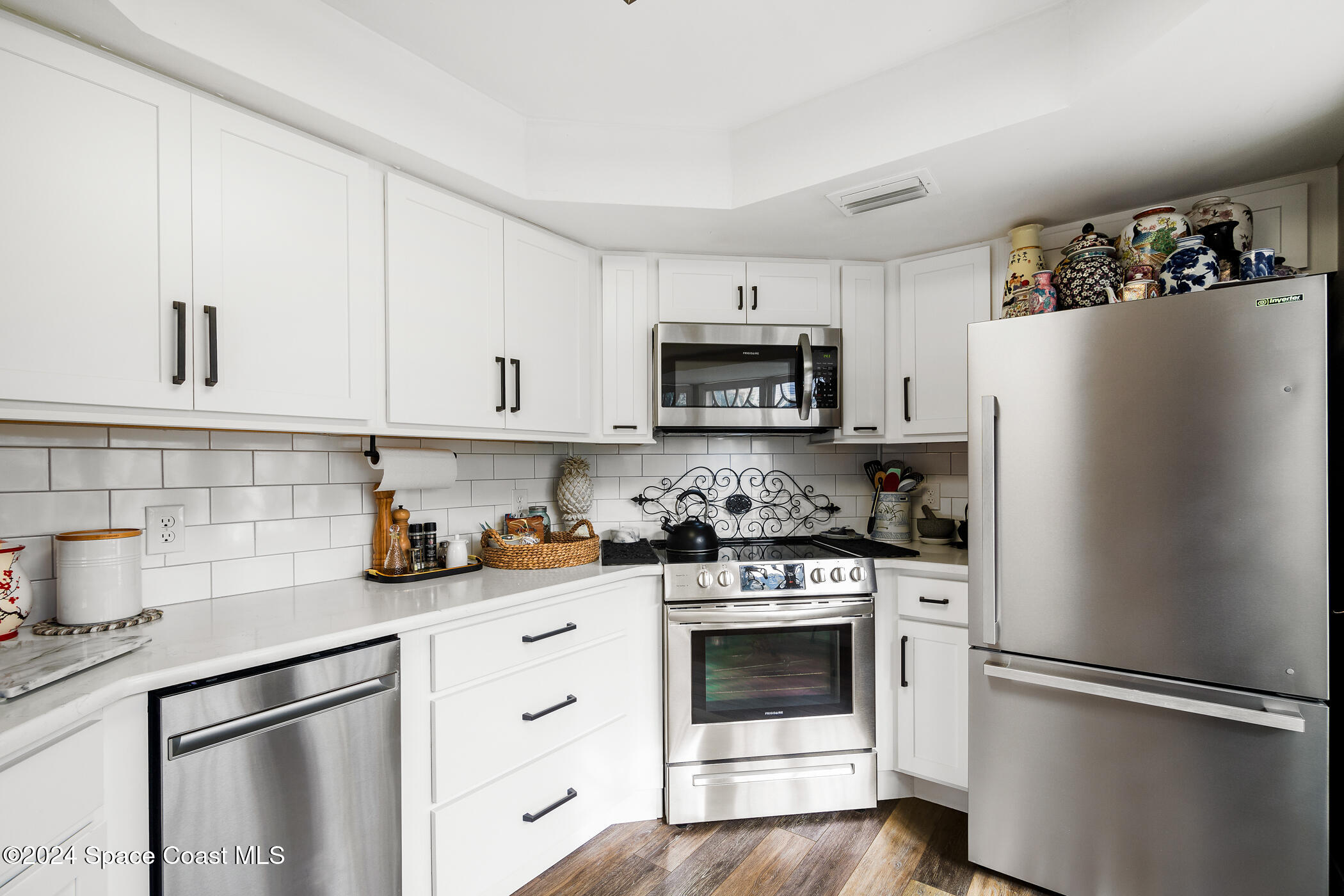 909 Wilshire Court