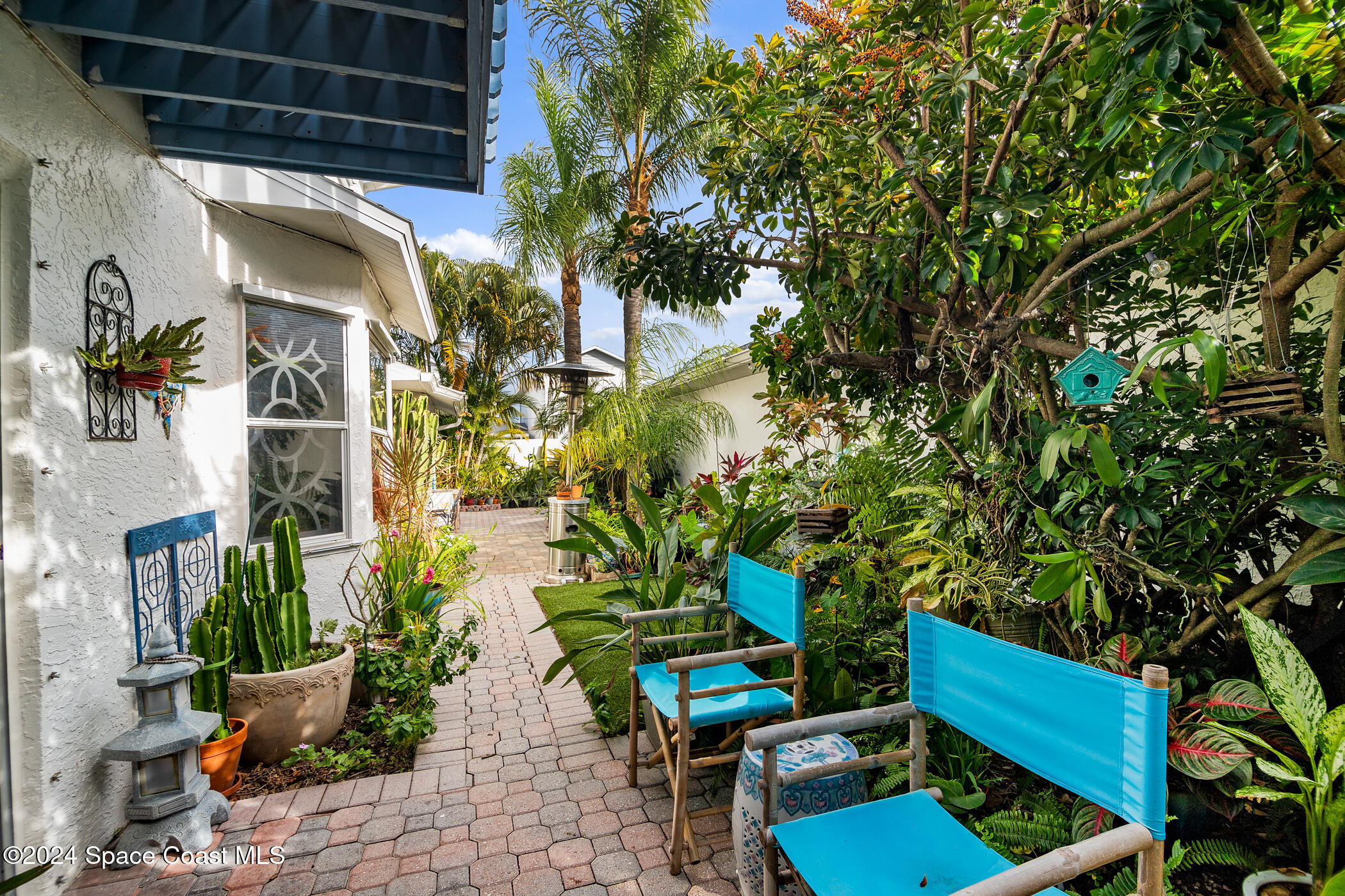 909 Wilshire Court