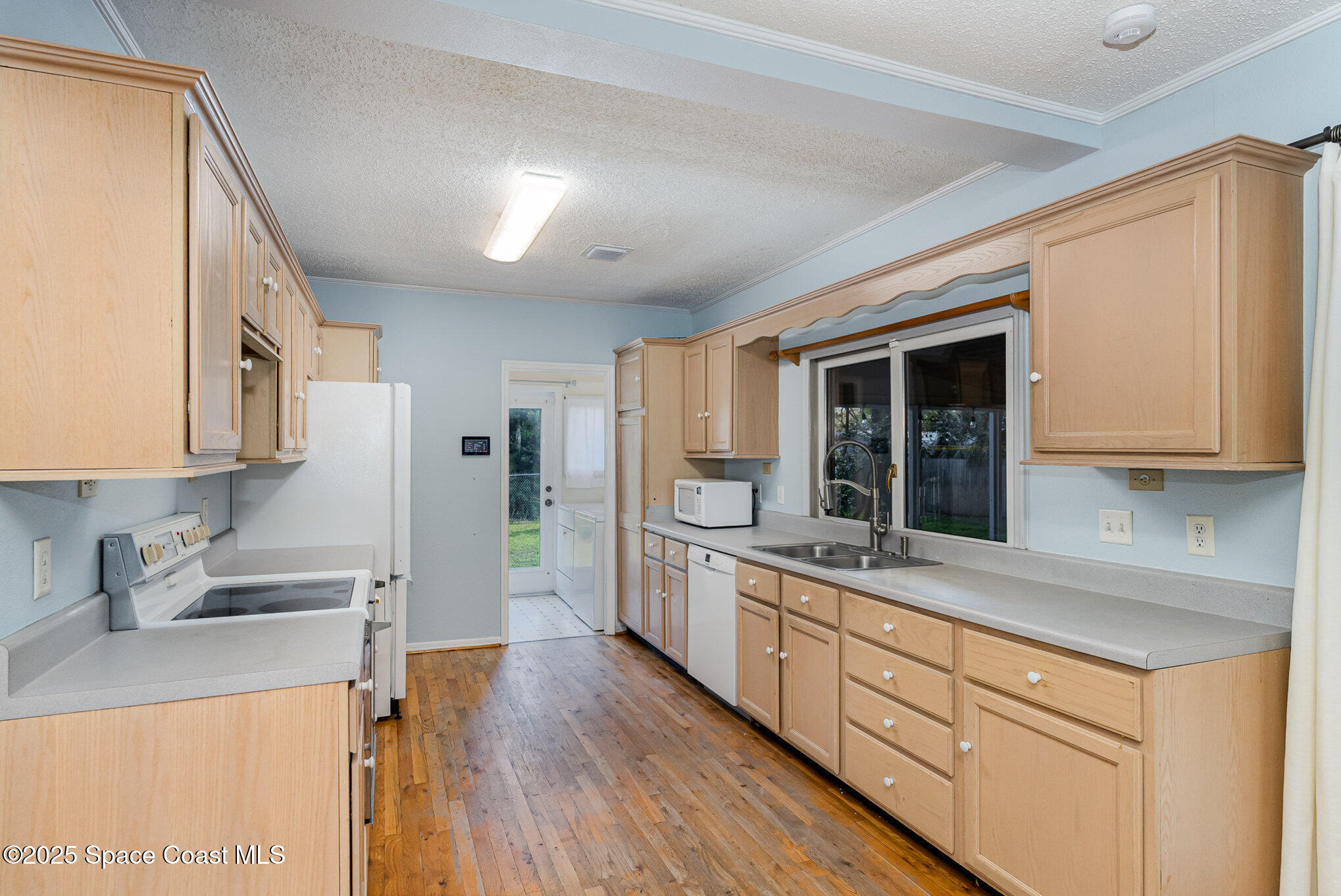2332 Clairemont Drive