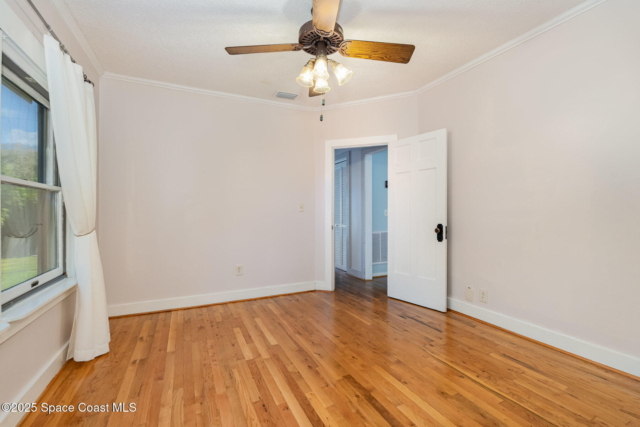 2332 Clairemont Drive