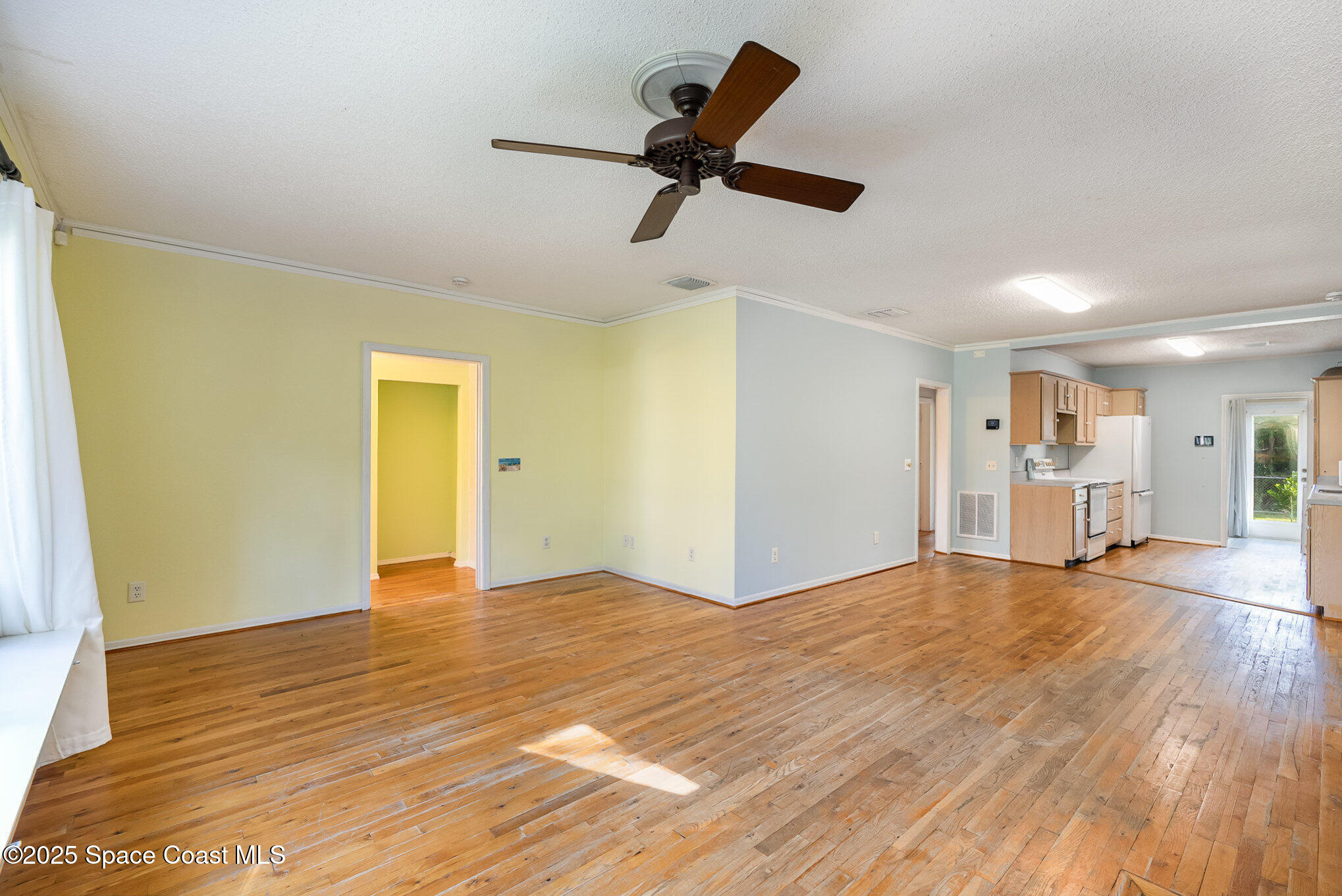 2332 Clairemont Drive