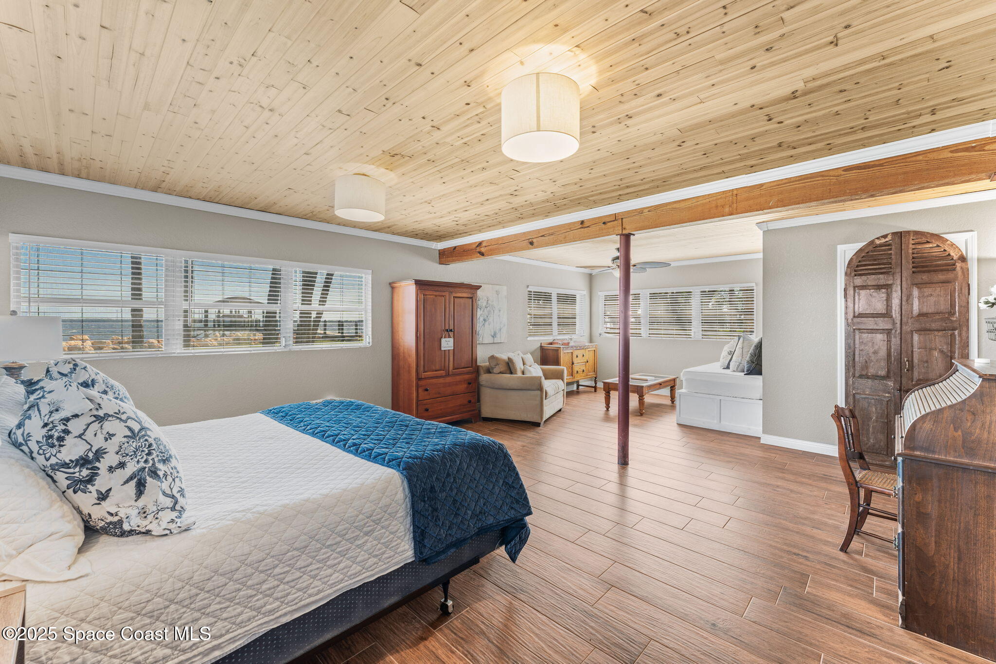 3606 Indian River Drive