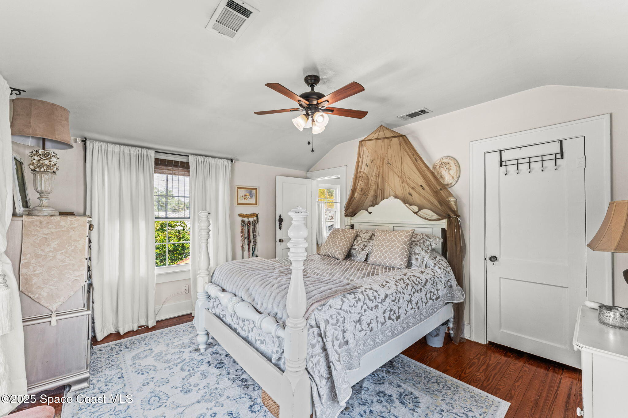 2109 Indian River Drive