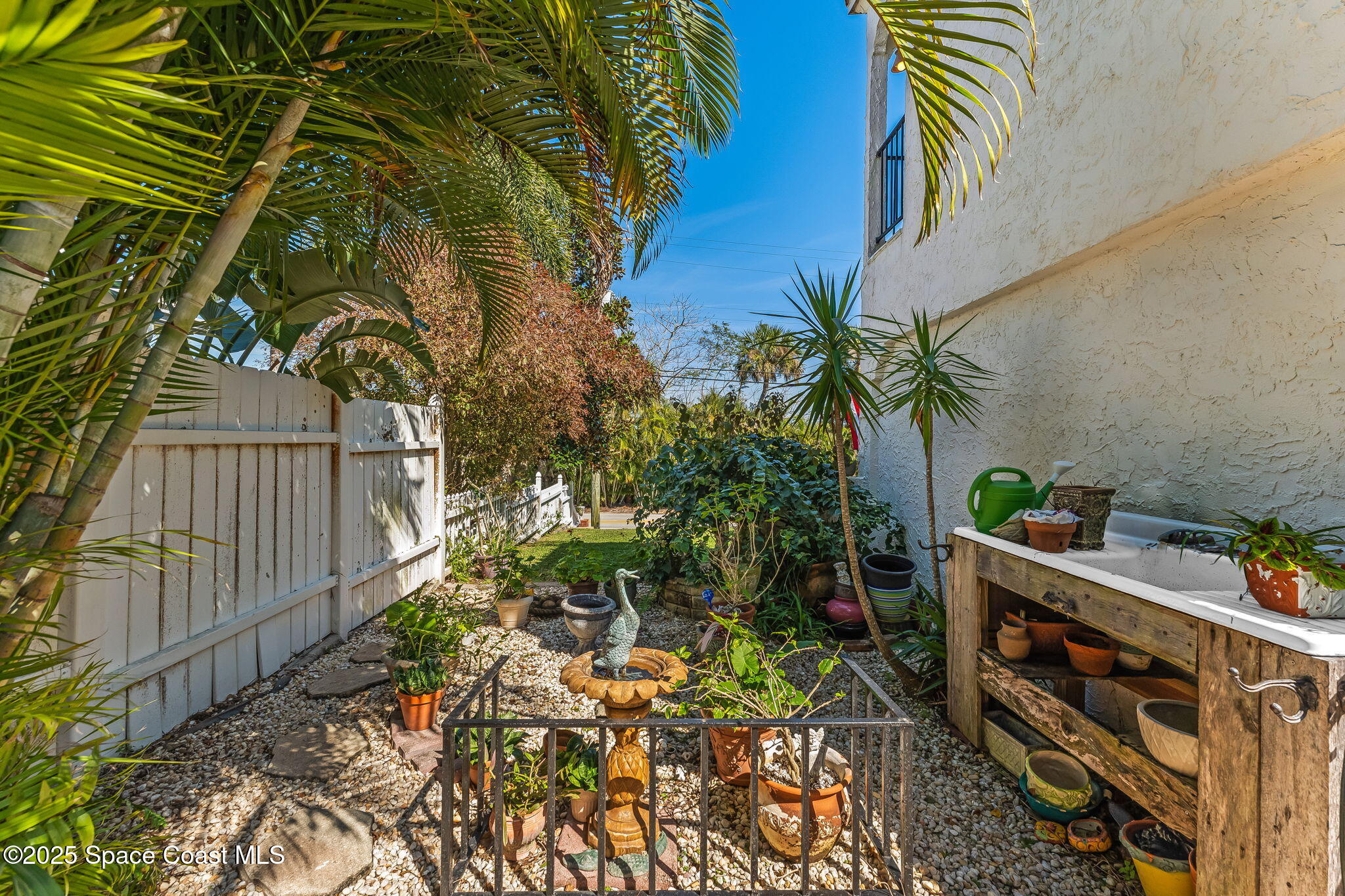 2109 Indian River Drive