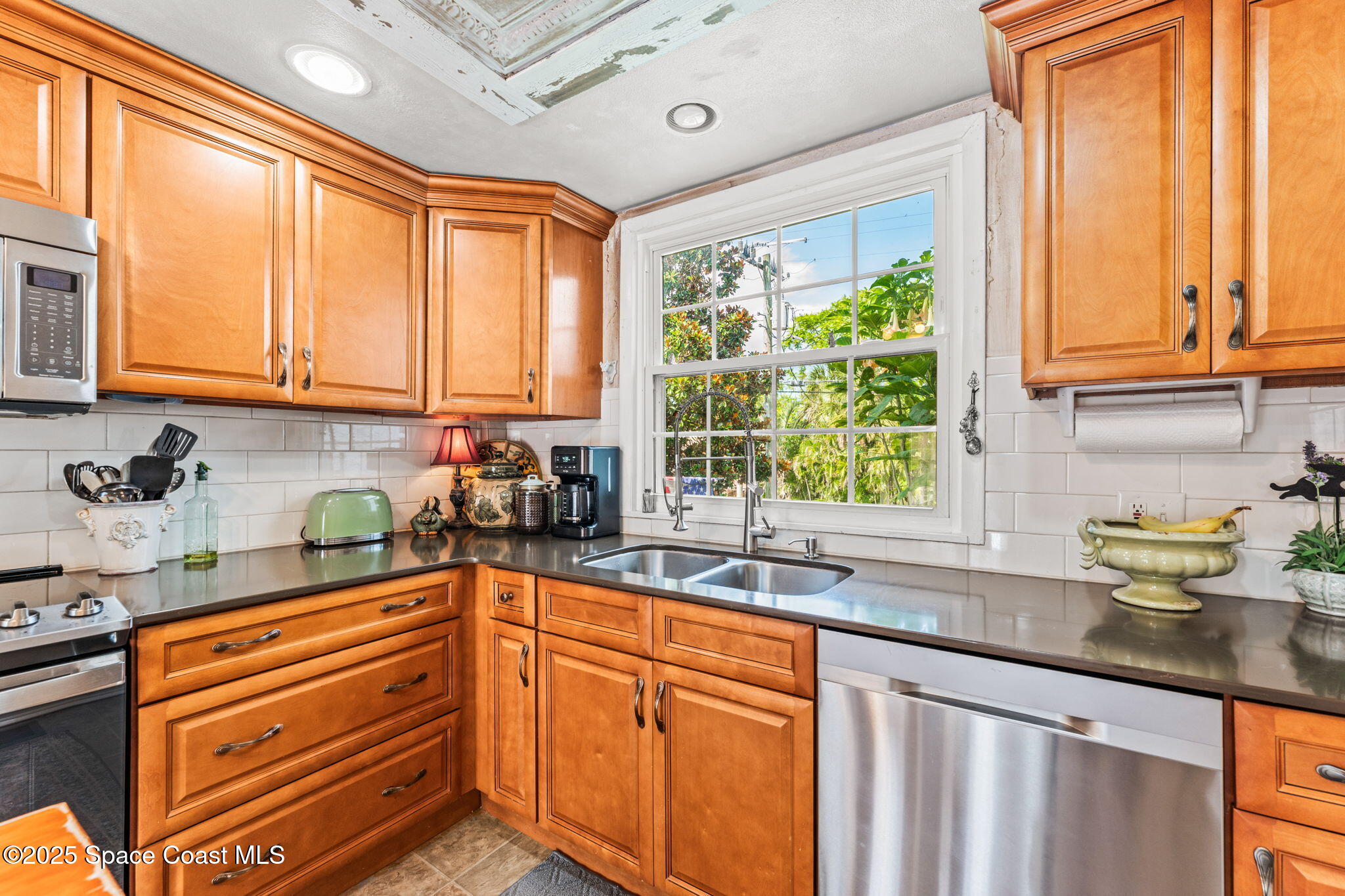 2109 Indian River Drive