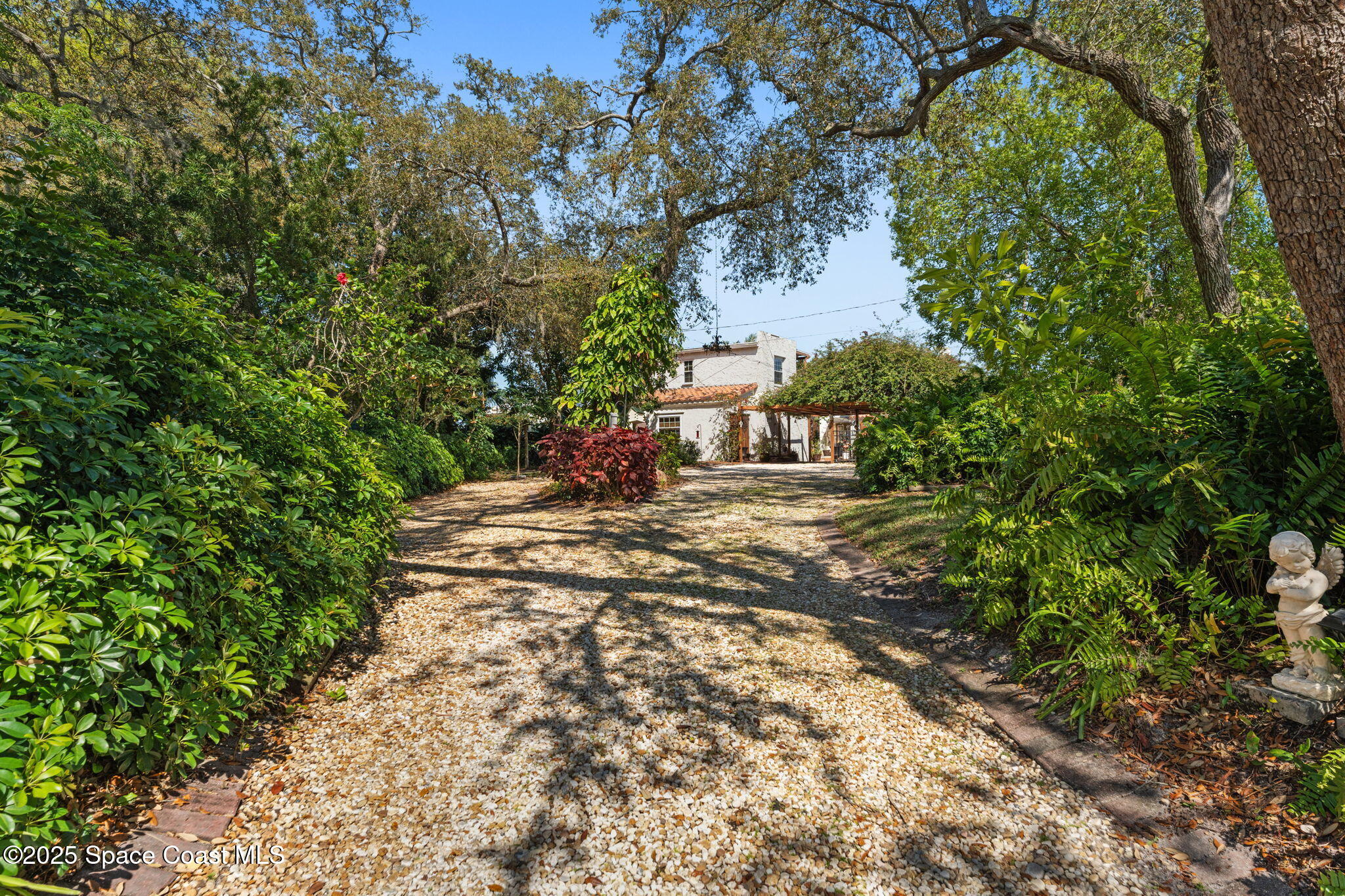 2109 Indian River Drive