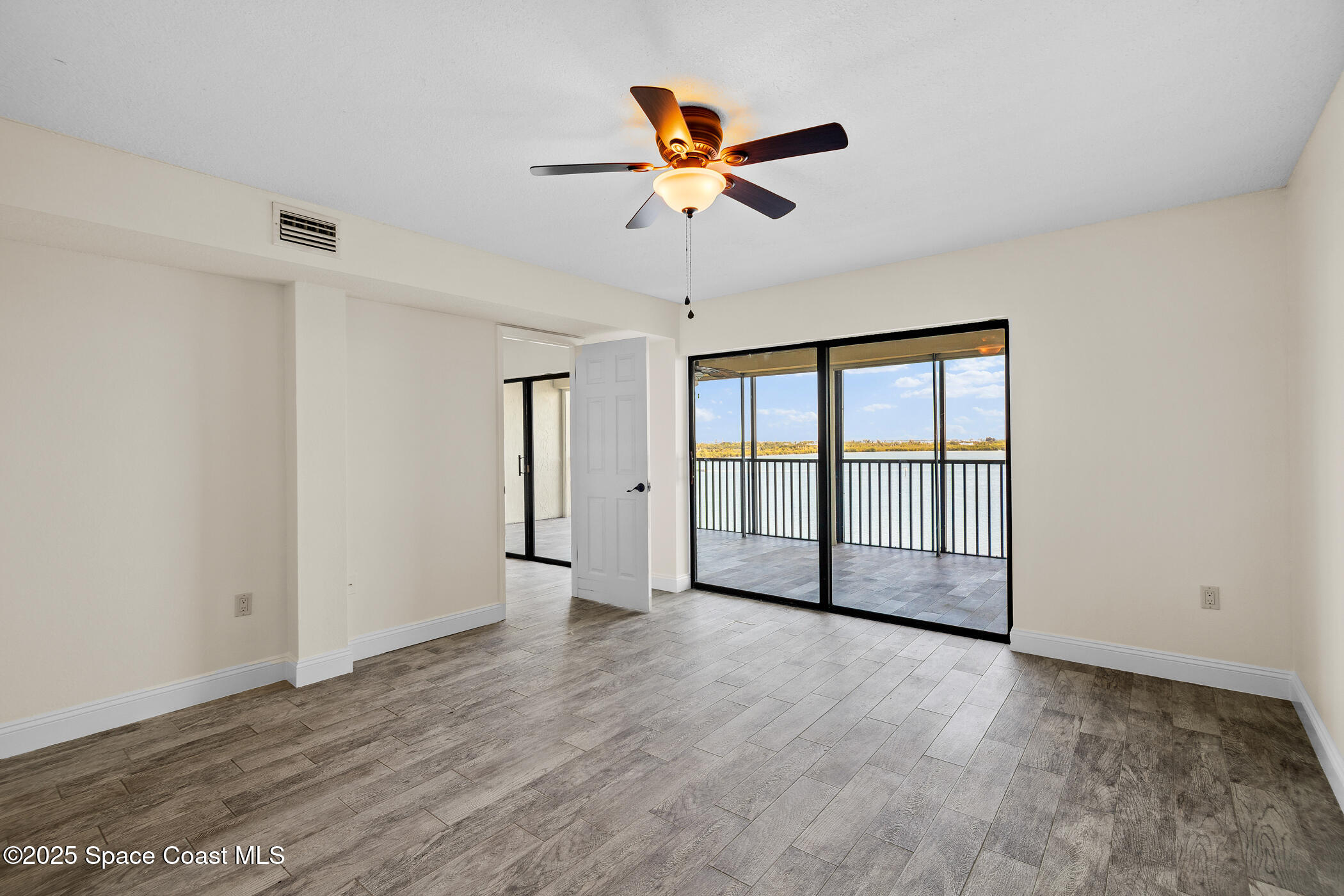 250 S Sykes Creek Parkway 709