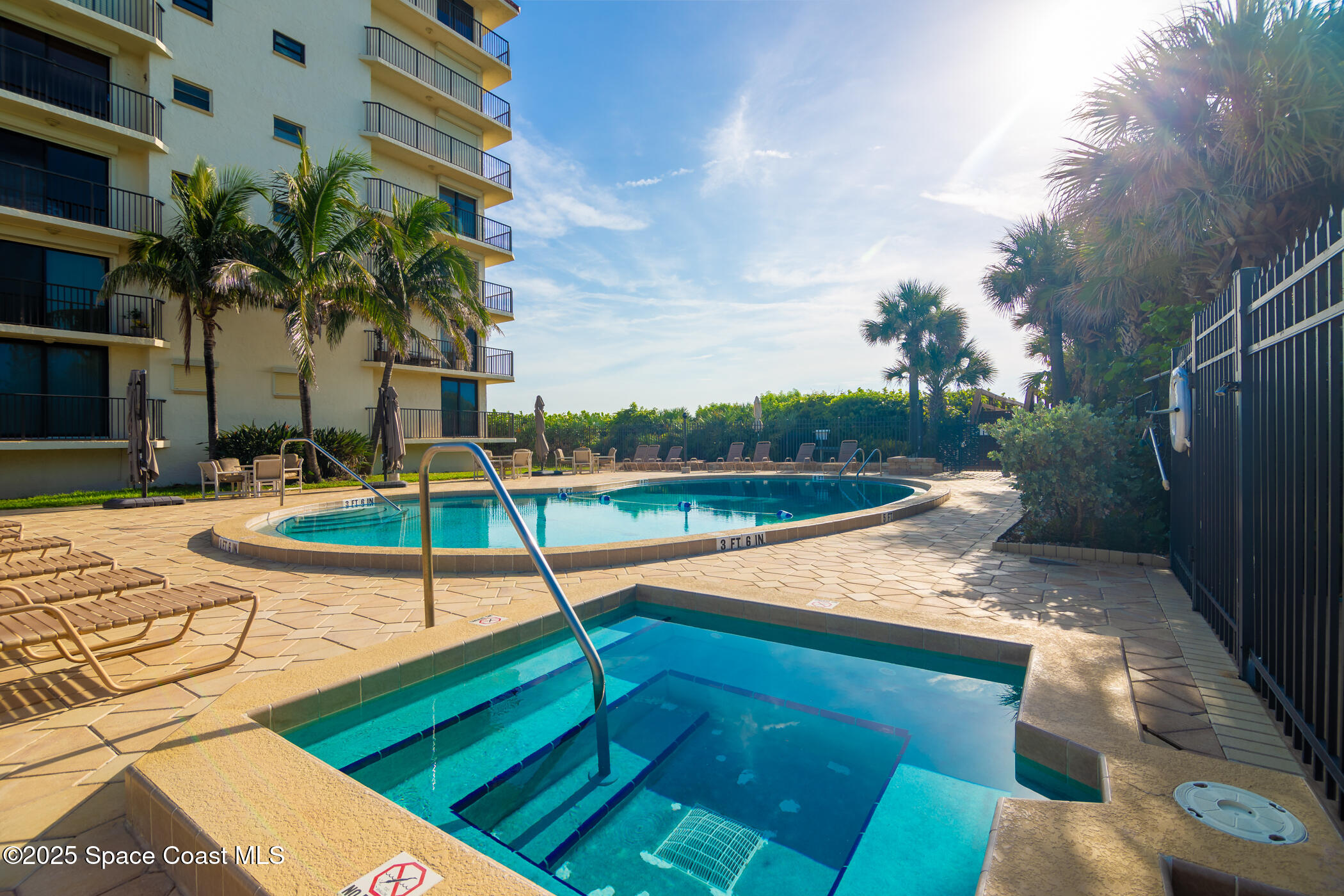 2815 S Atlantic Avenue, 606