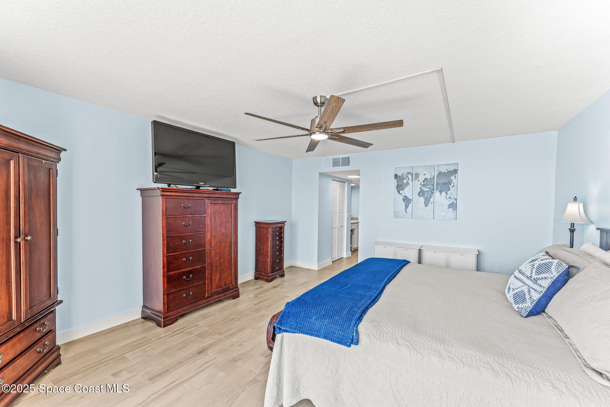 2815 S Atlantic Avenue, 606