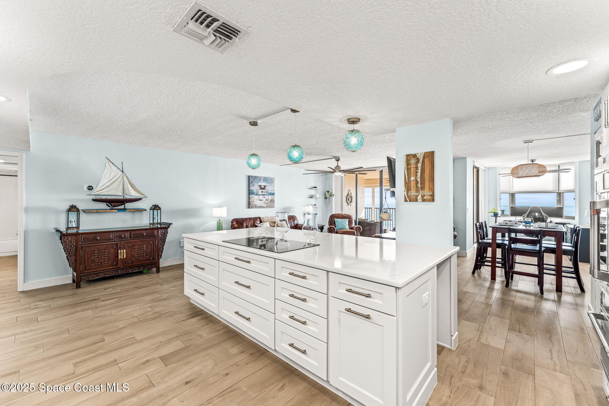 2815 S Atlantic Avenue, 606