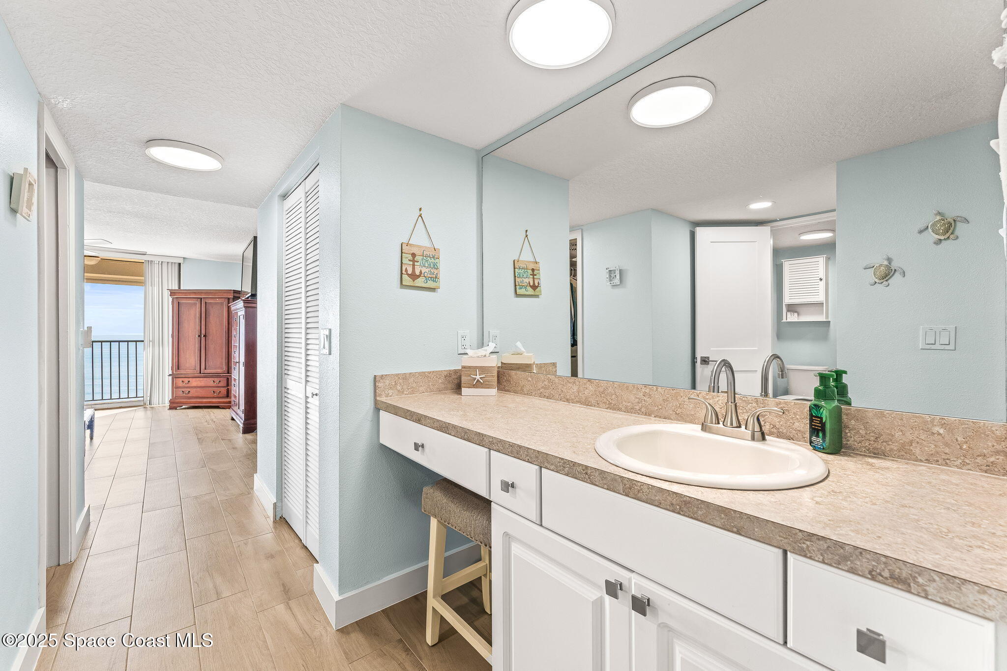2815 S Atlantic Avenue, 606