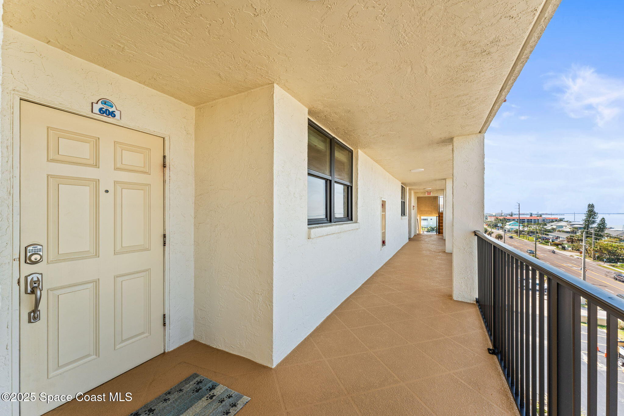 2815 S Atlantic Avenue, 606