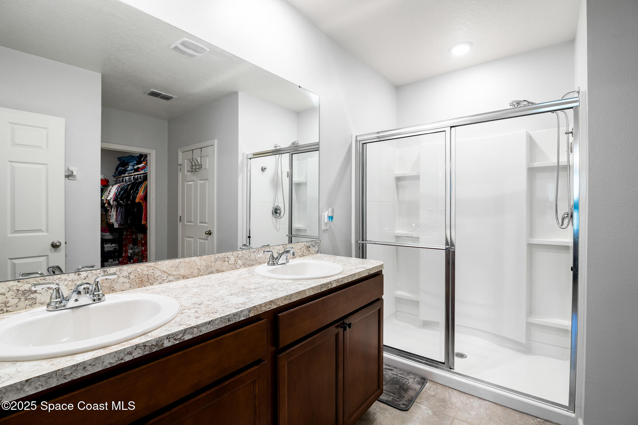 820 Old Country Road SE