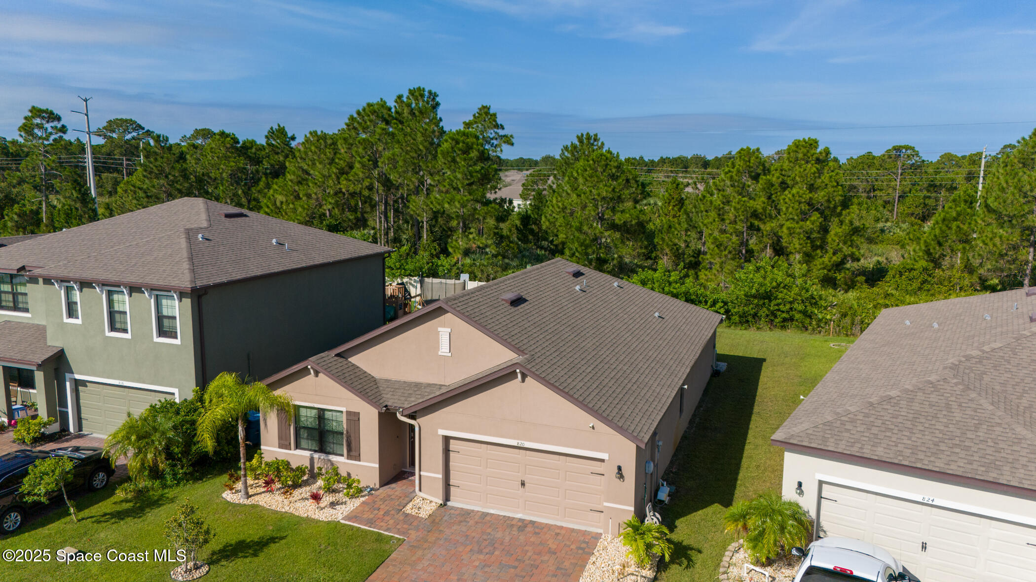 820 Old Country Road SE
