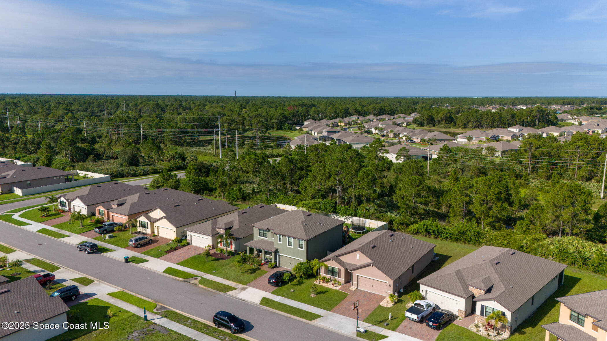 820 Old Country Road SE