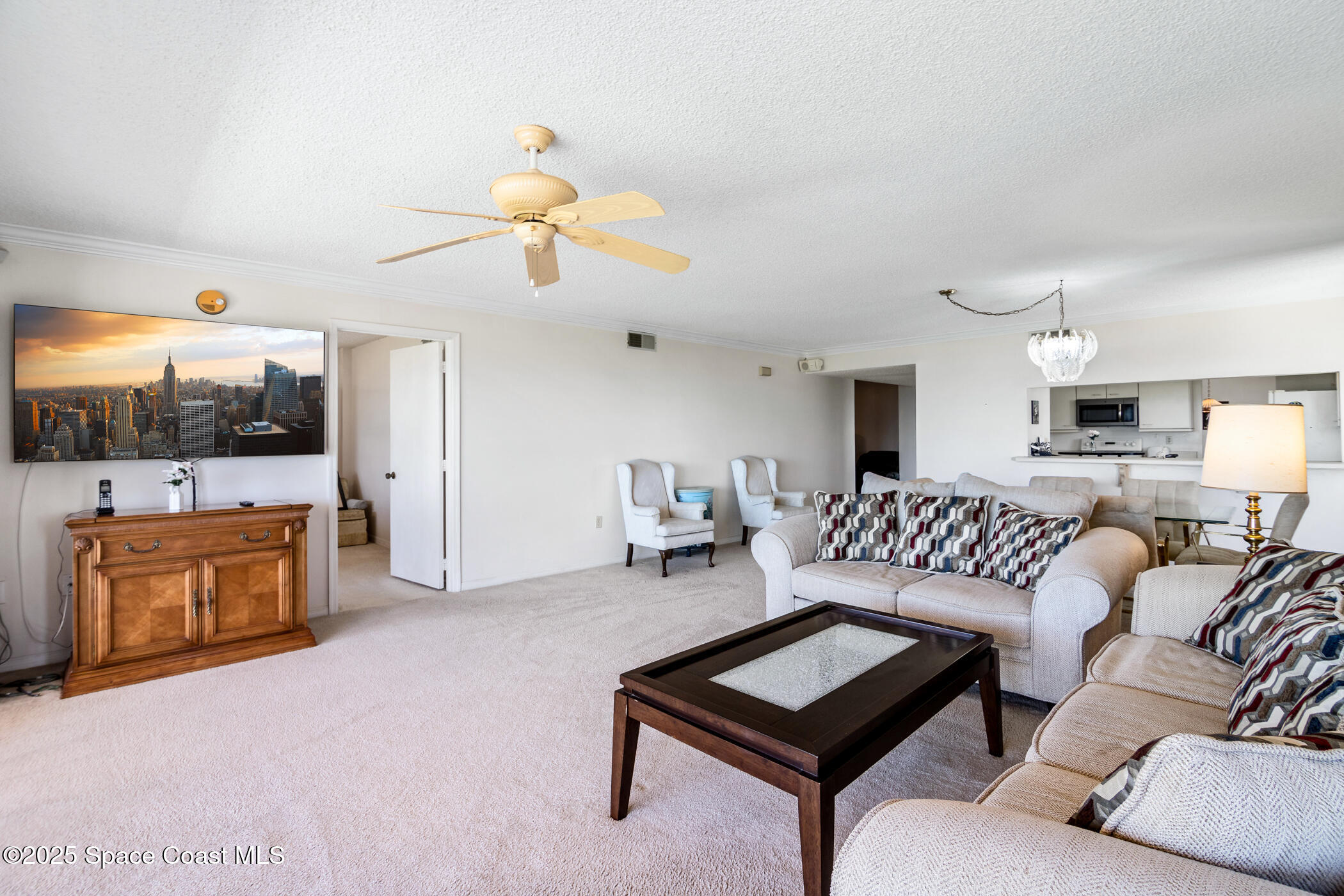 6770 Ridgewood Avenue 301