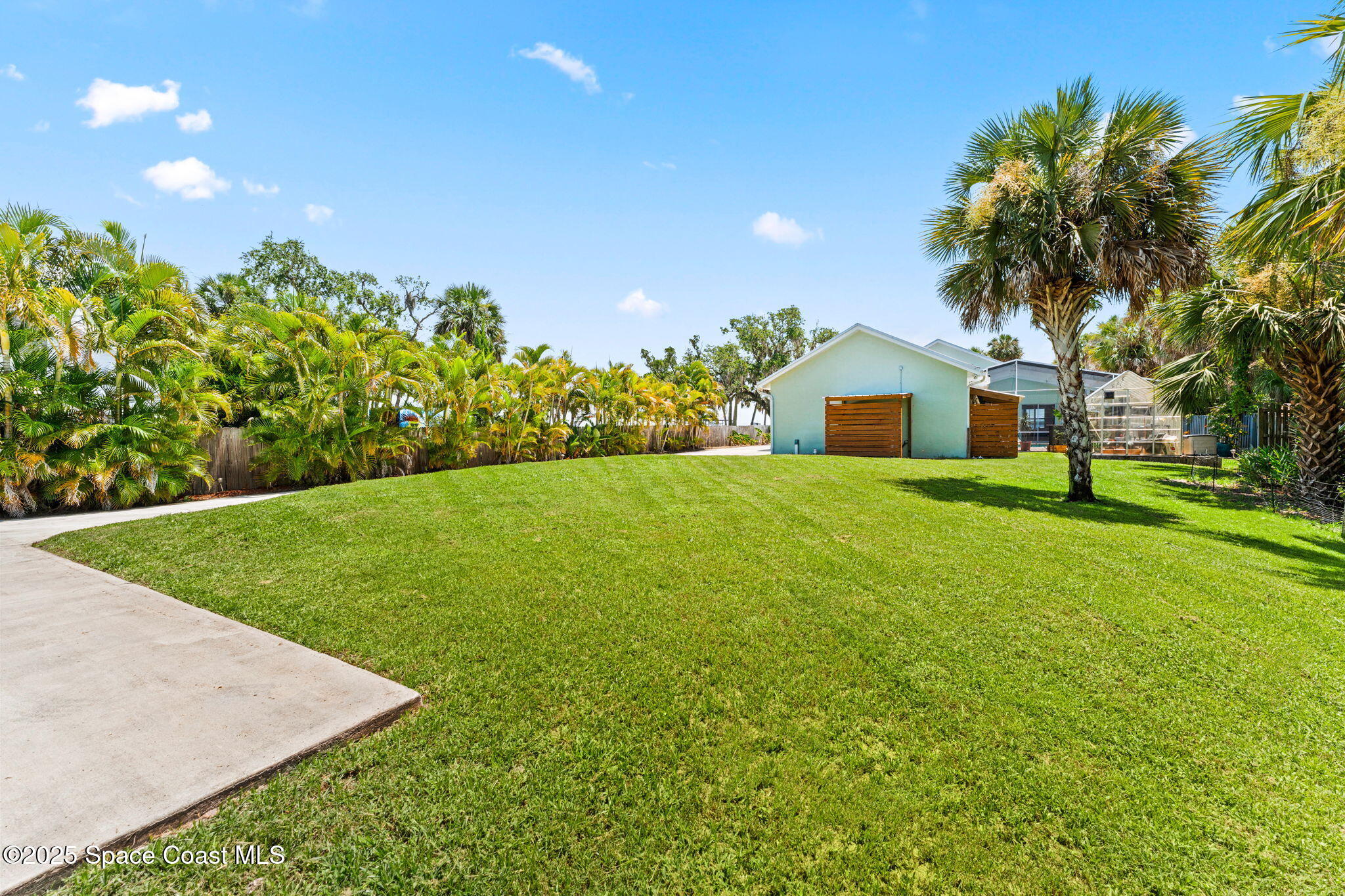3745 Indian River Drive