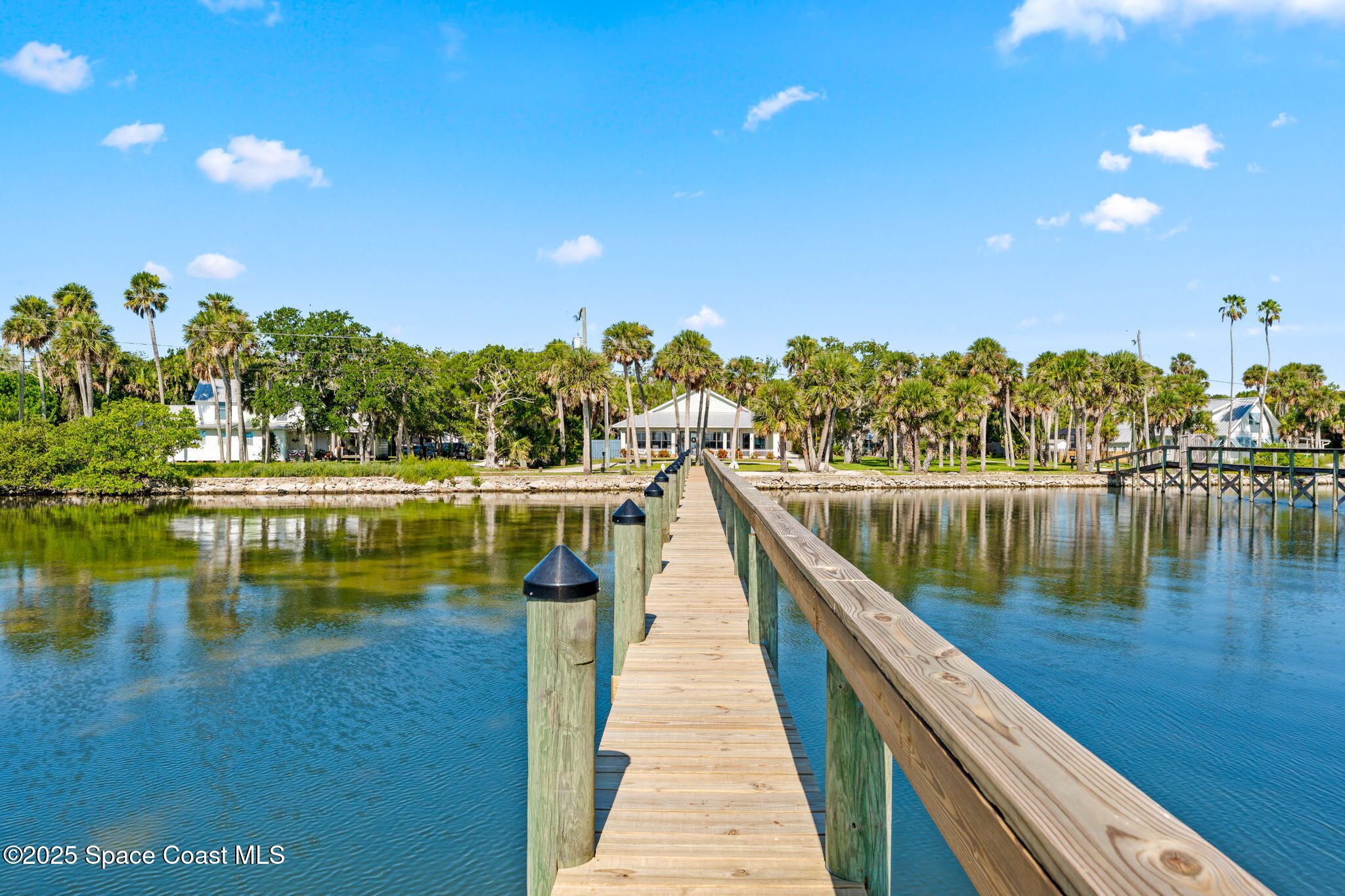 3745 Indian River Drive