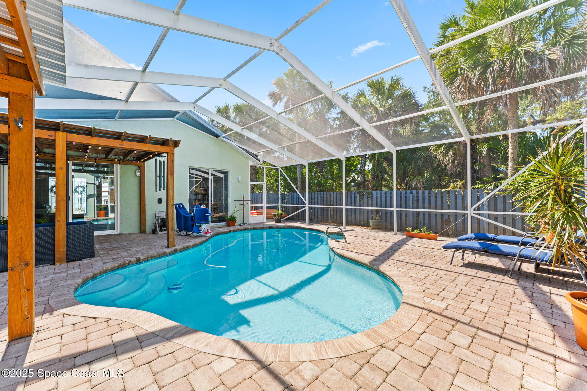 3745 Indian River Drive