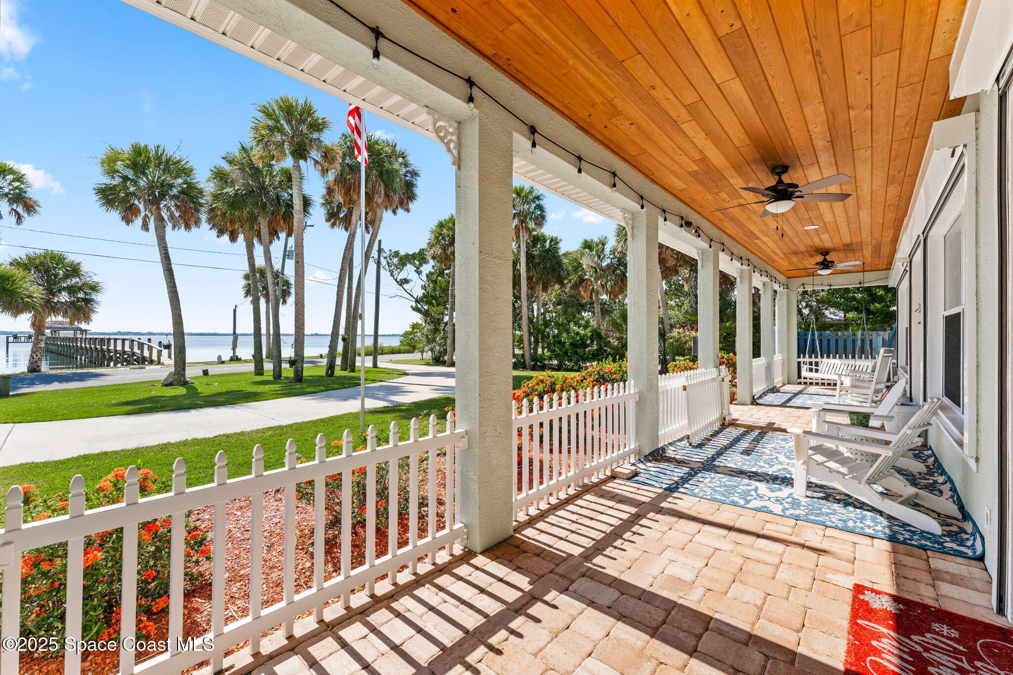 3745 Indian River Drive