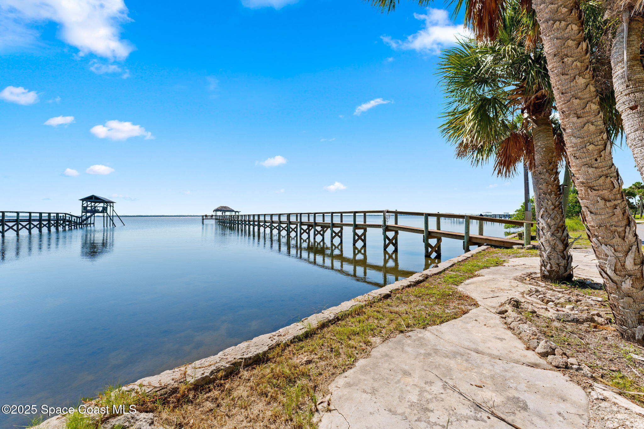3745 Indian River Drive