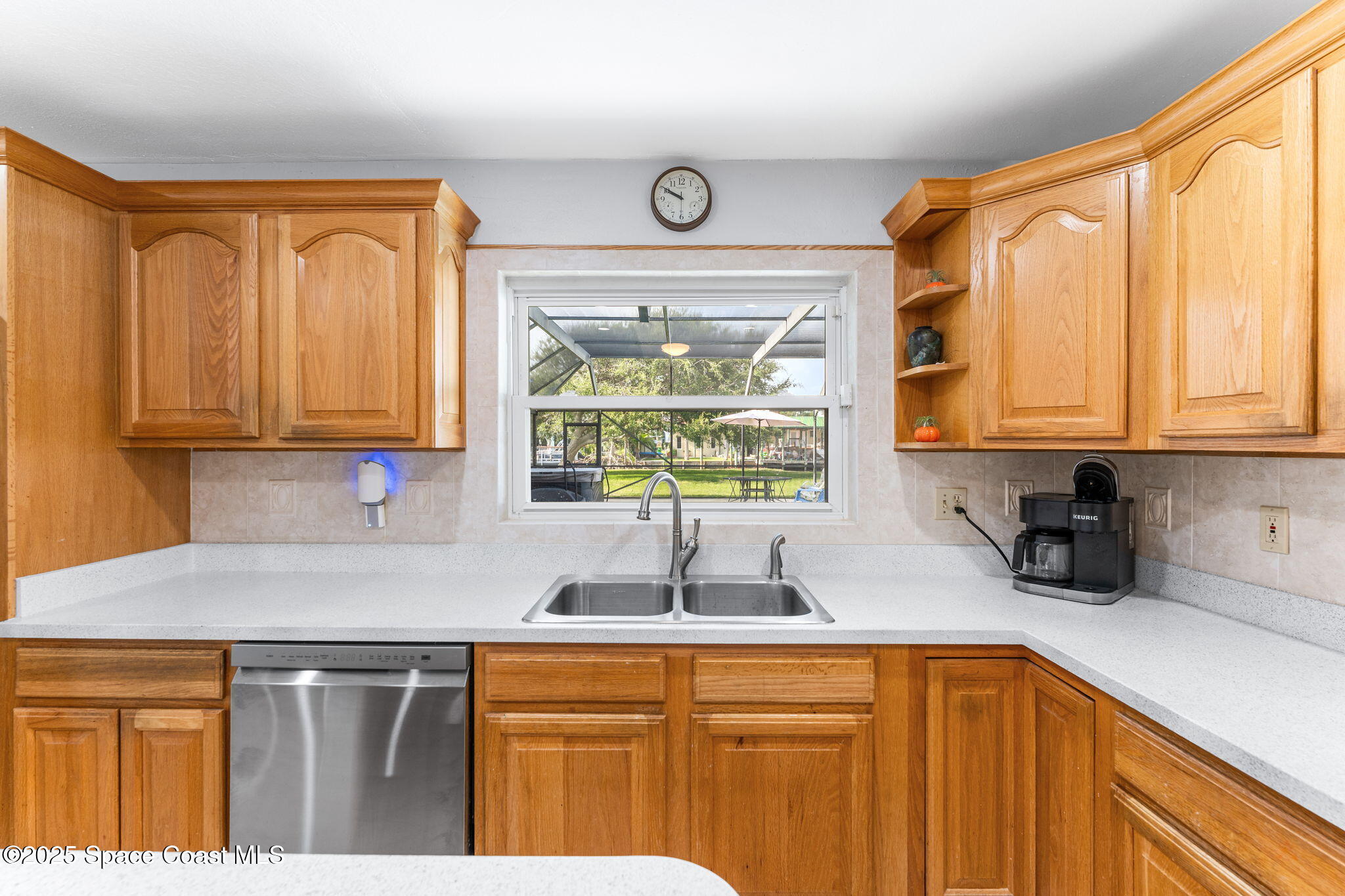 1529 Bay Shore Drive