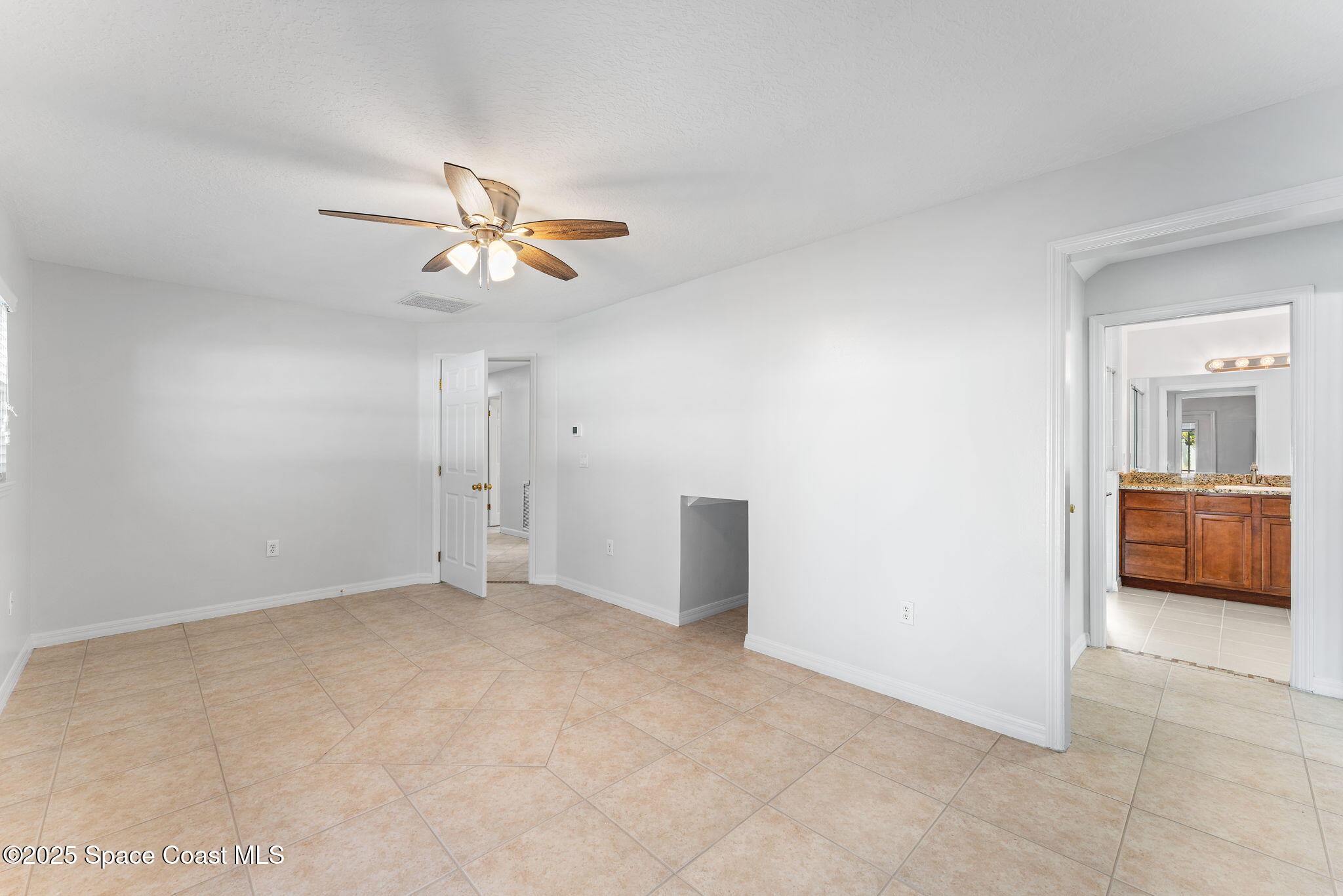 1529 Bay Shore Drive