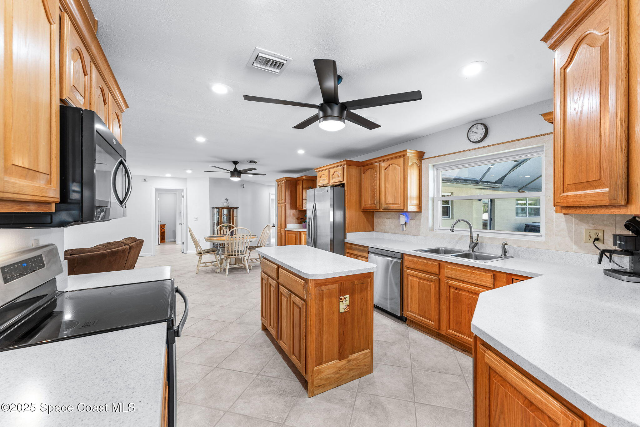 1529 Bay Shore Drive
