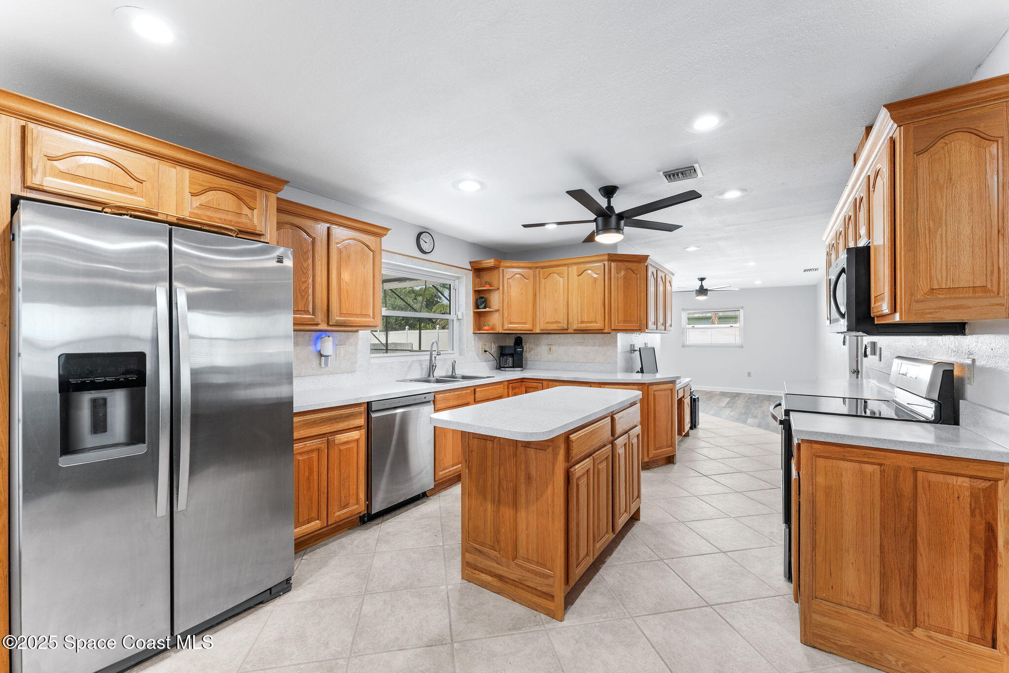 1529 Bay Shore Drive