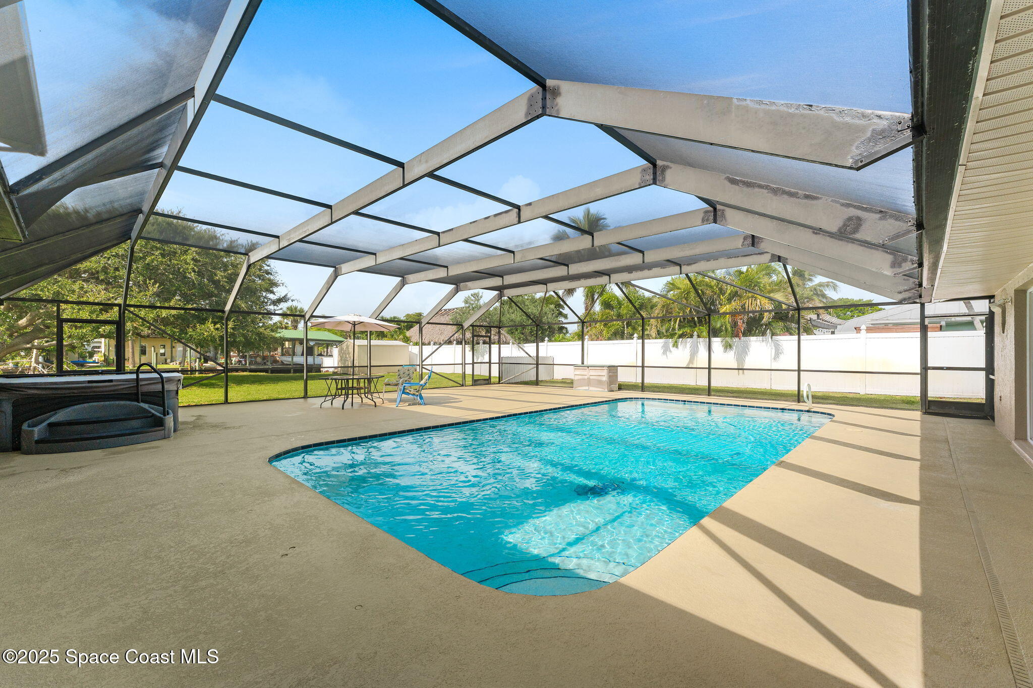 1529 Bay Shore Drive