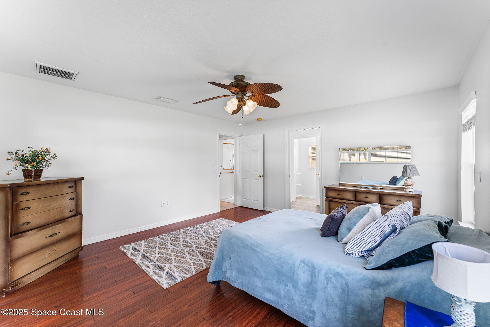 1529 Bay Shore Drive