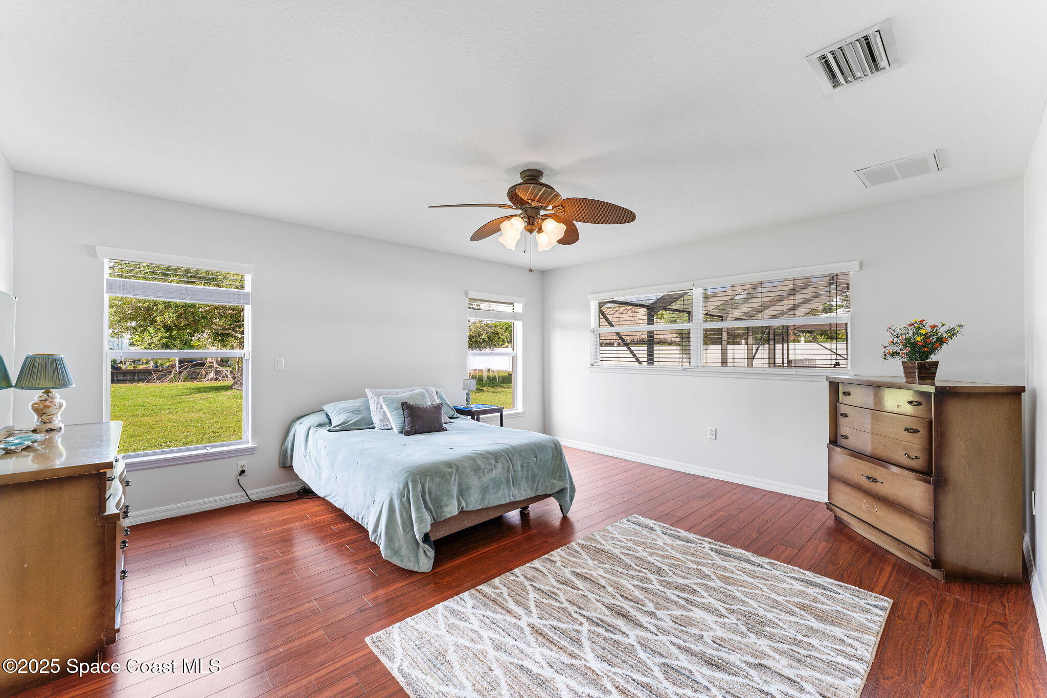 1529 Bay Shore Drive