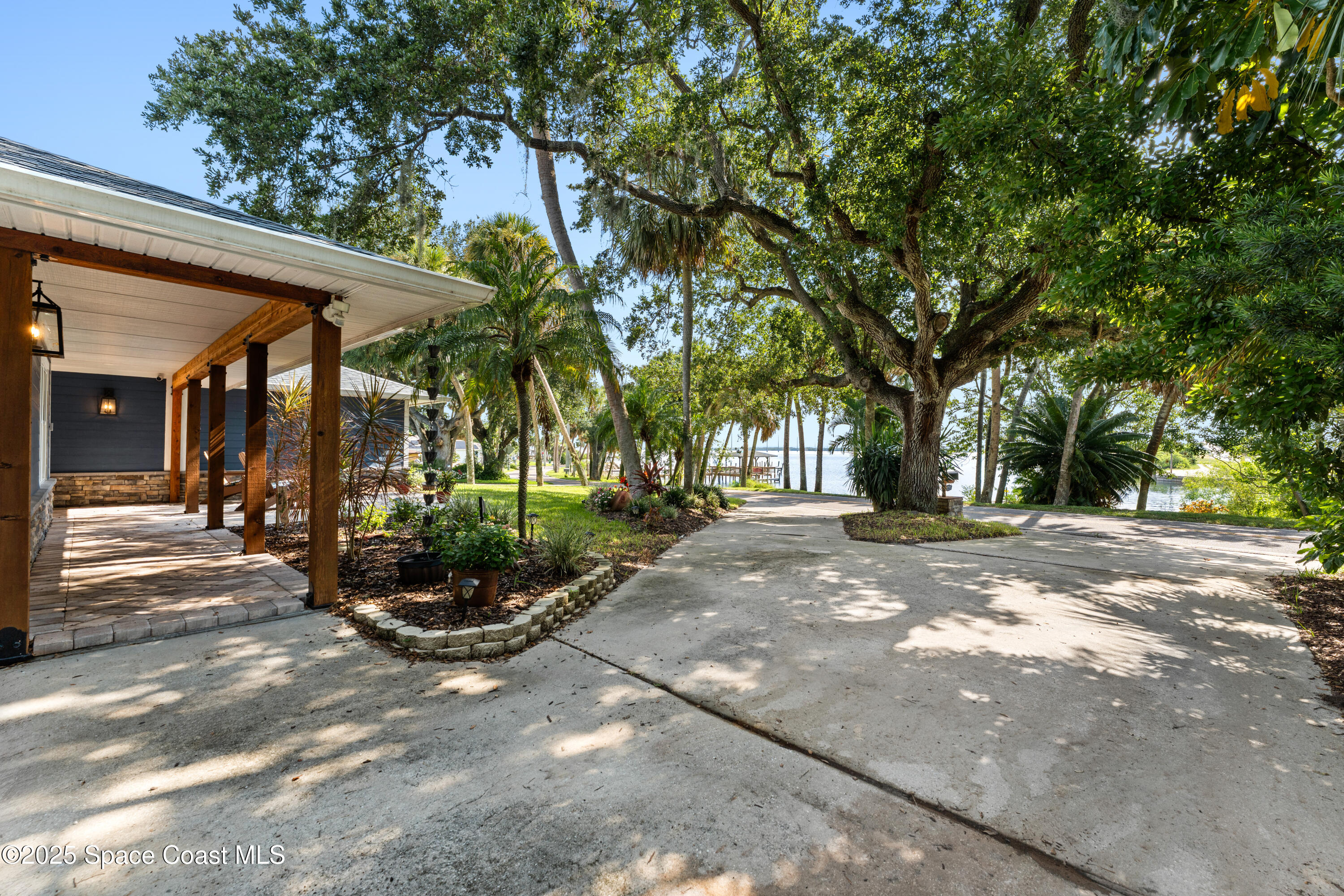 3402 Indian River Drive