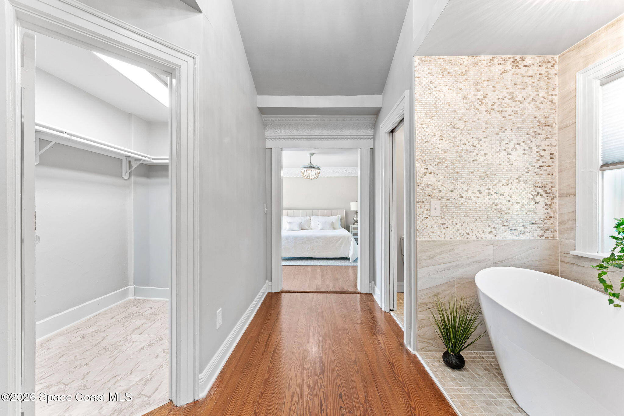 121 Circle Drive