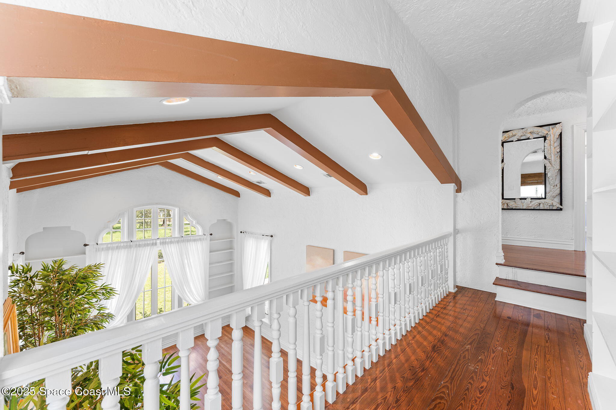 121 Circle Drive