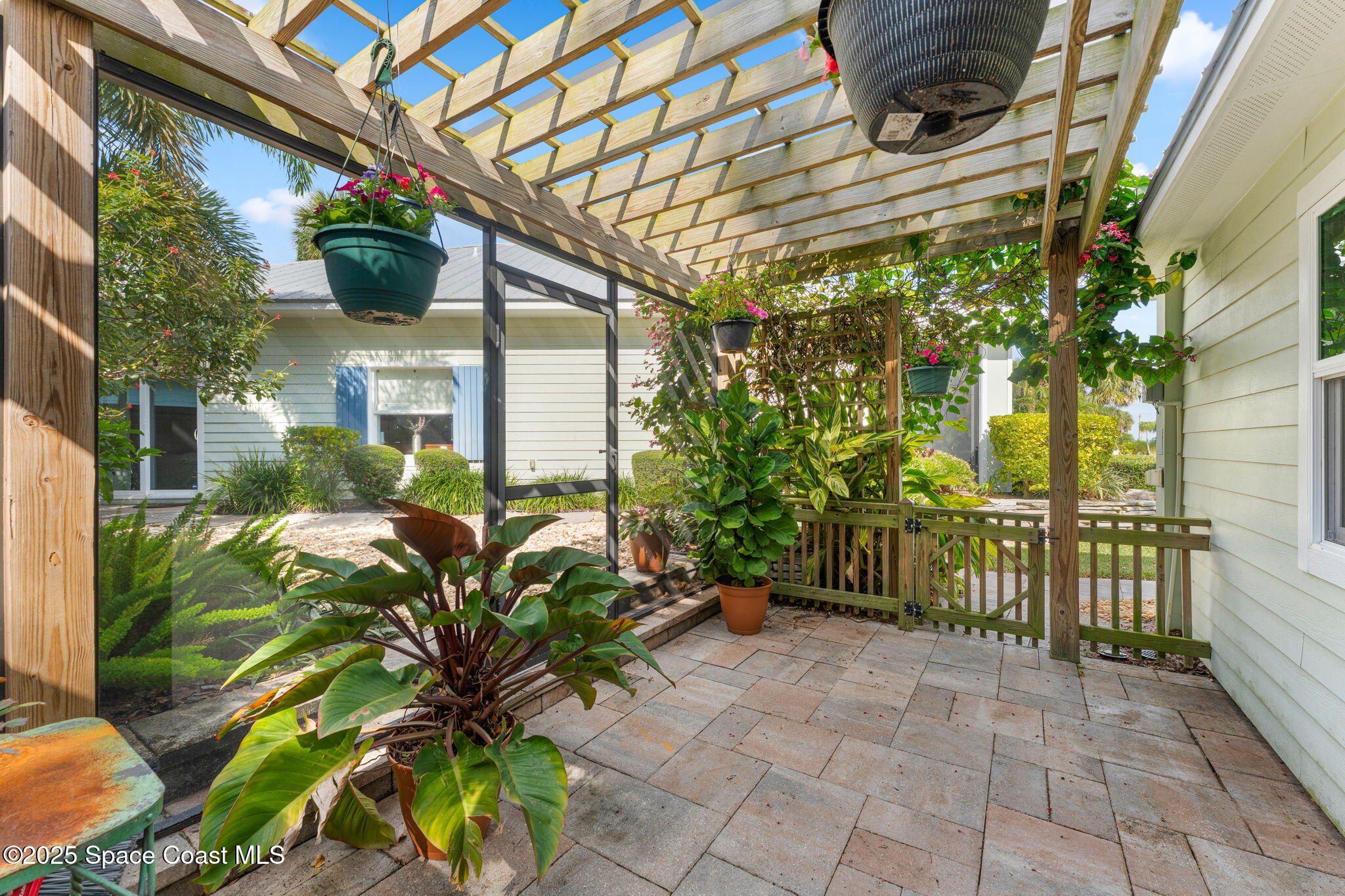 413 N Indian River Drive