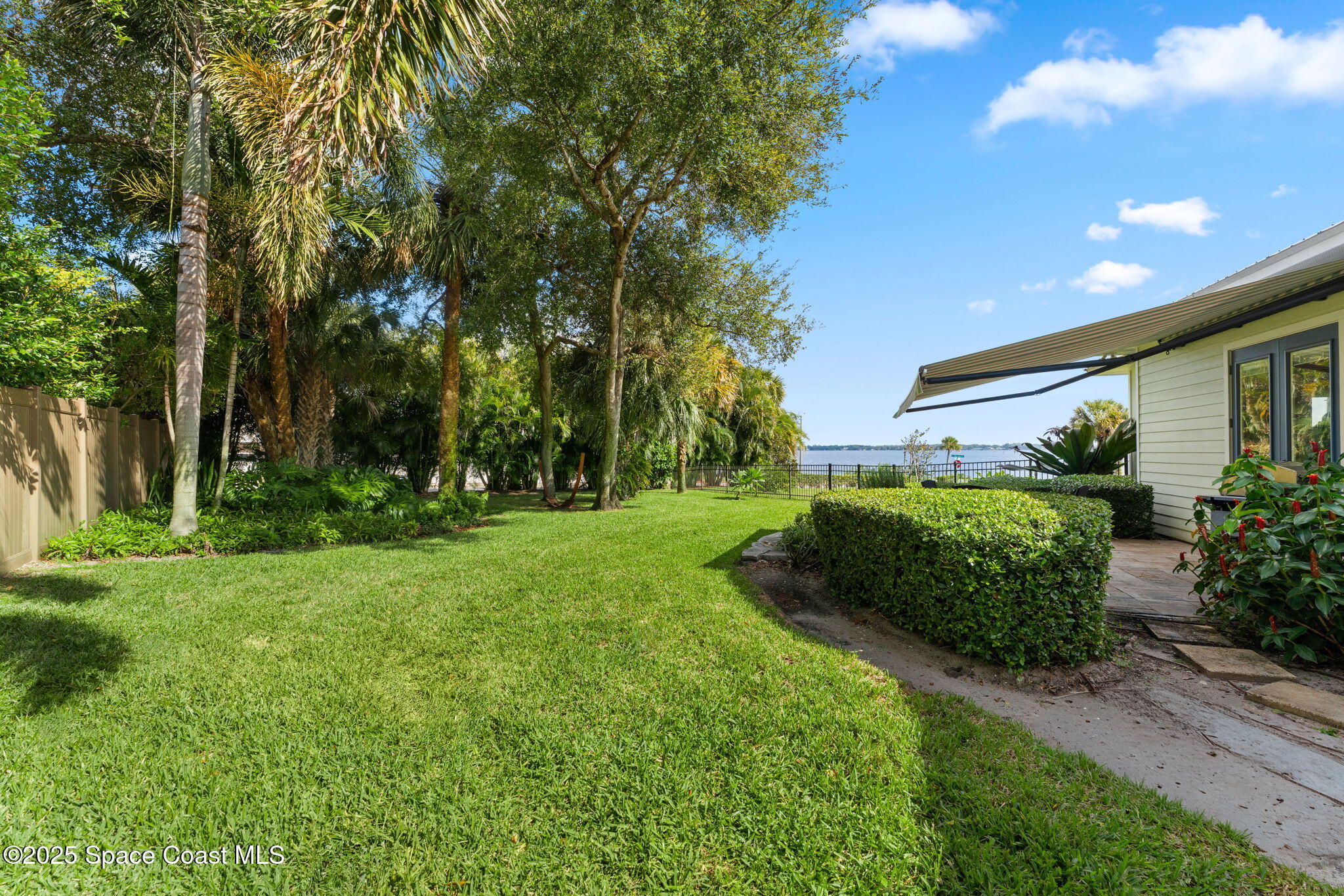 413 N Indian River Drive