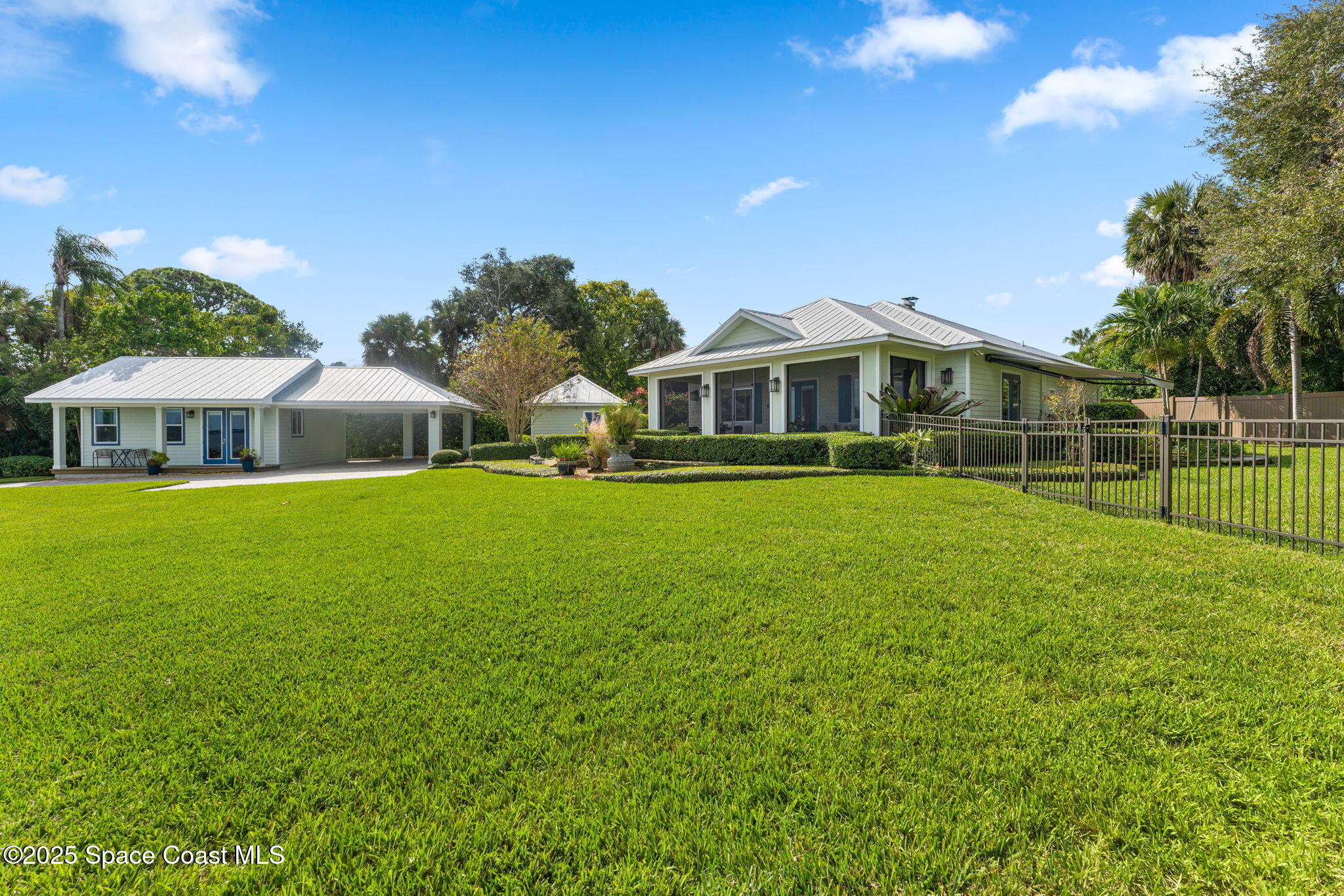 413 N Indian River Drive