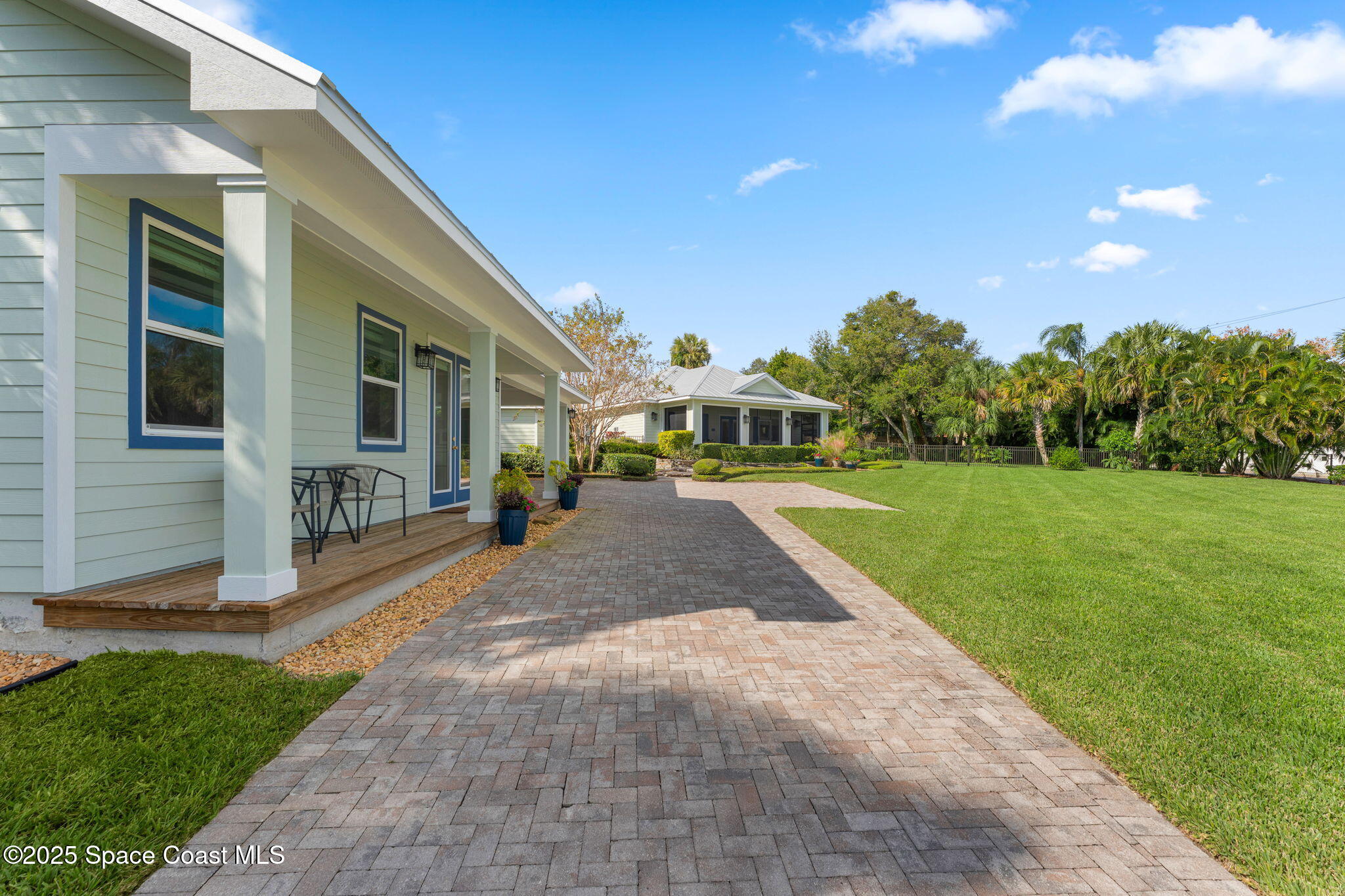 413 N Indian River Drive