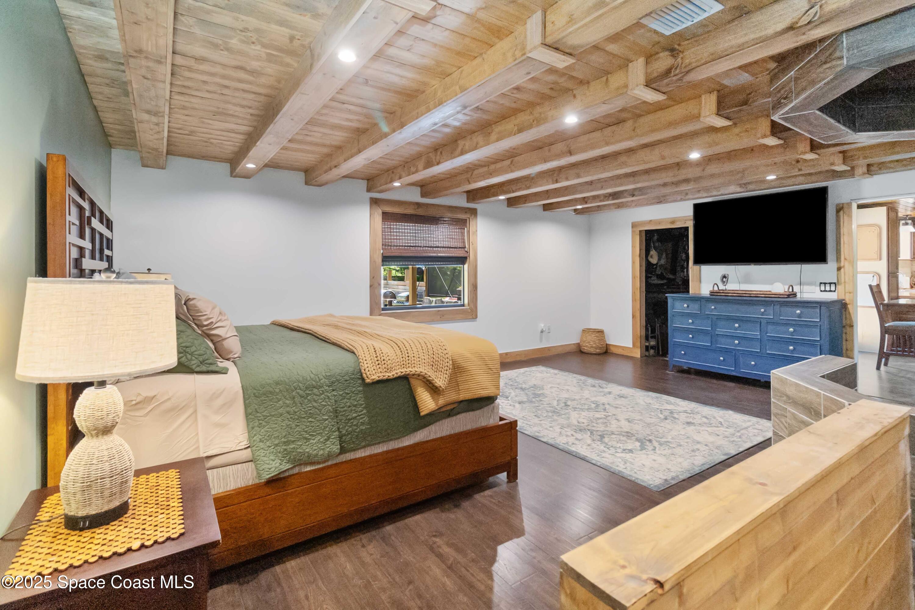 5175 Dalehurst Drive