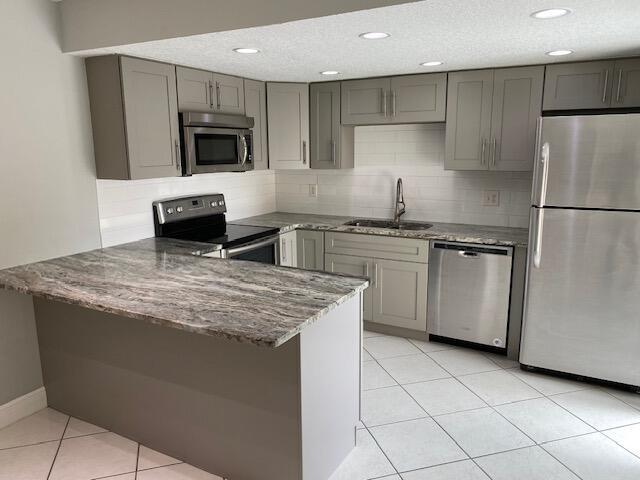1212 Vista Oaks Circle NE