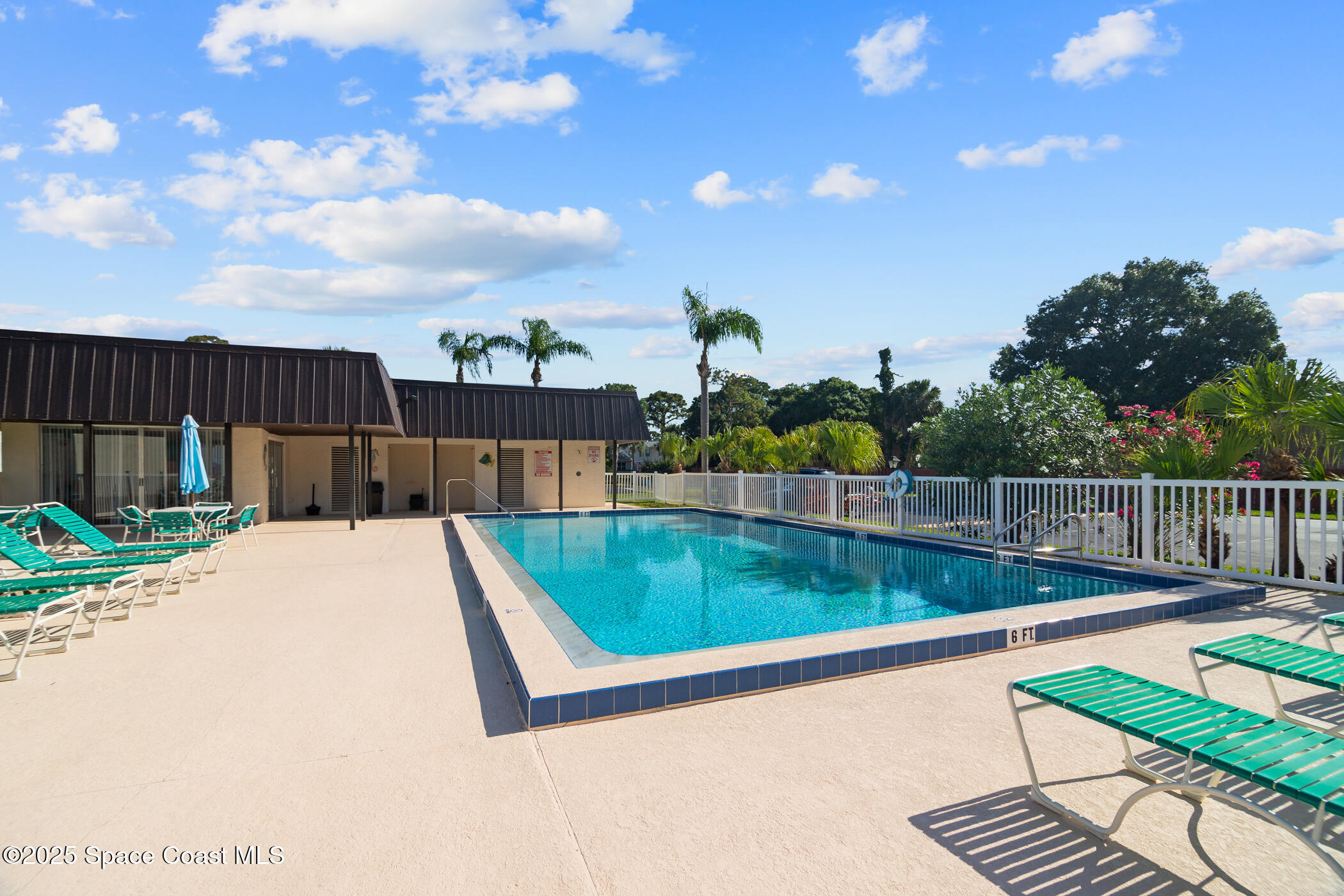 627 Ridge Club Drive 14