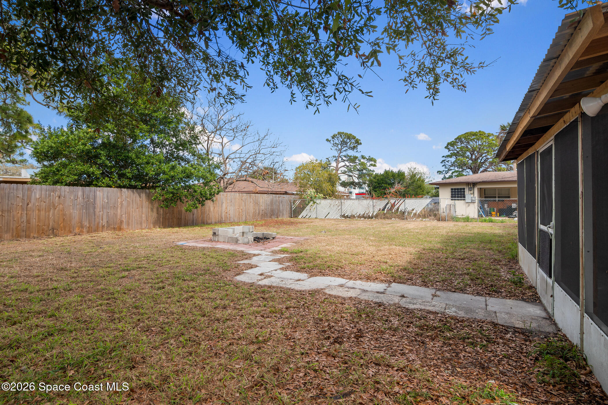 112 Lado Lane